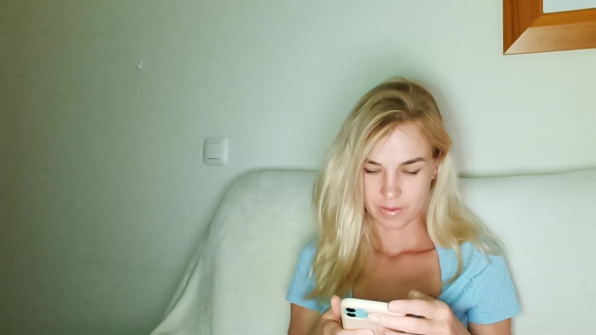 Gallery image thumbnail from Pulyaua's myfreecams stream on, 08/13/2023, 16:55 image 1 of 20