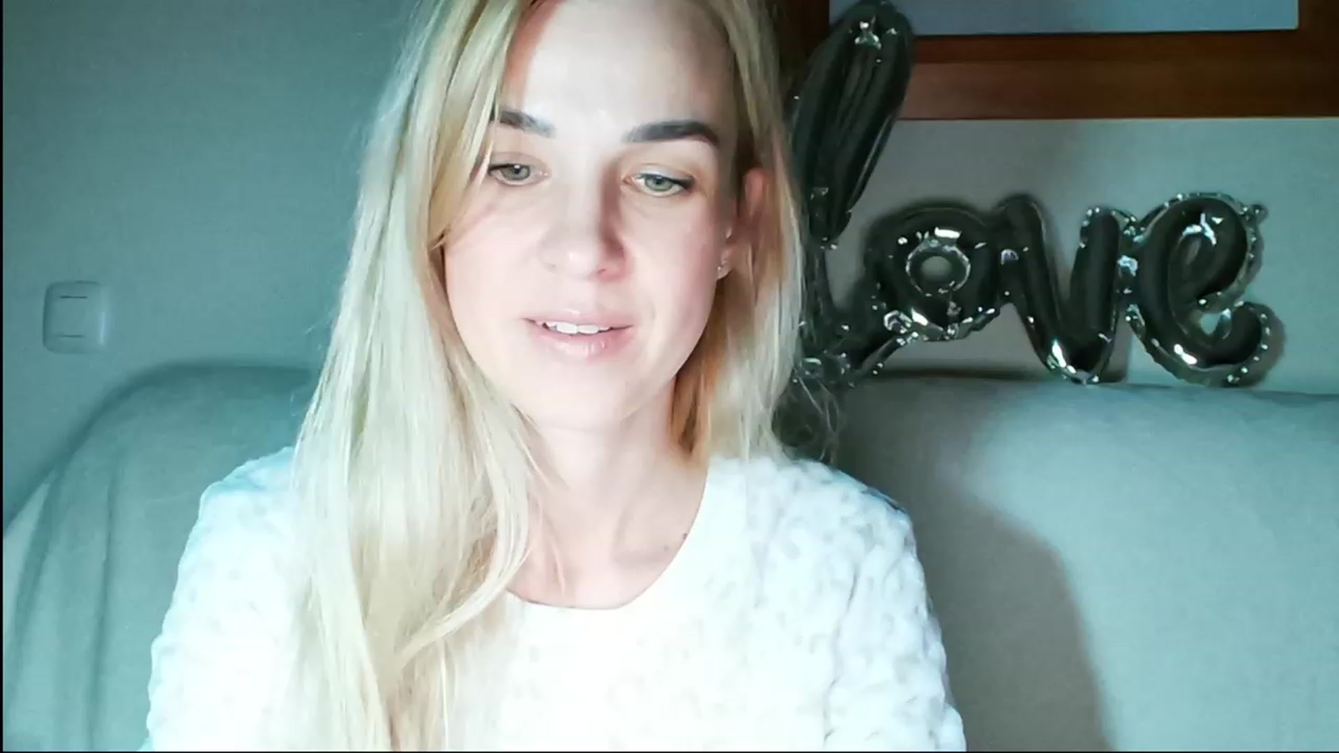 Gallery image thumbnail from Pulyaua's myfreecams stream on, 03/03/2024, 19:31 image 4 of 20