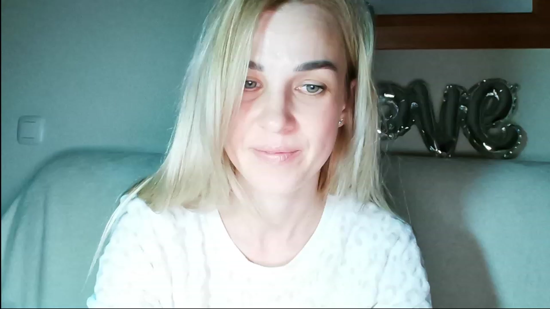 Gallery image thumbnail from Pulyaua's myfreecams stream on, 03/03/2024, 19:31 image 2 of 20