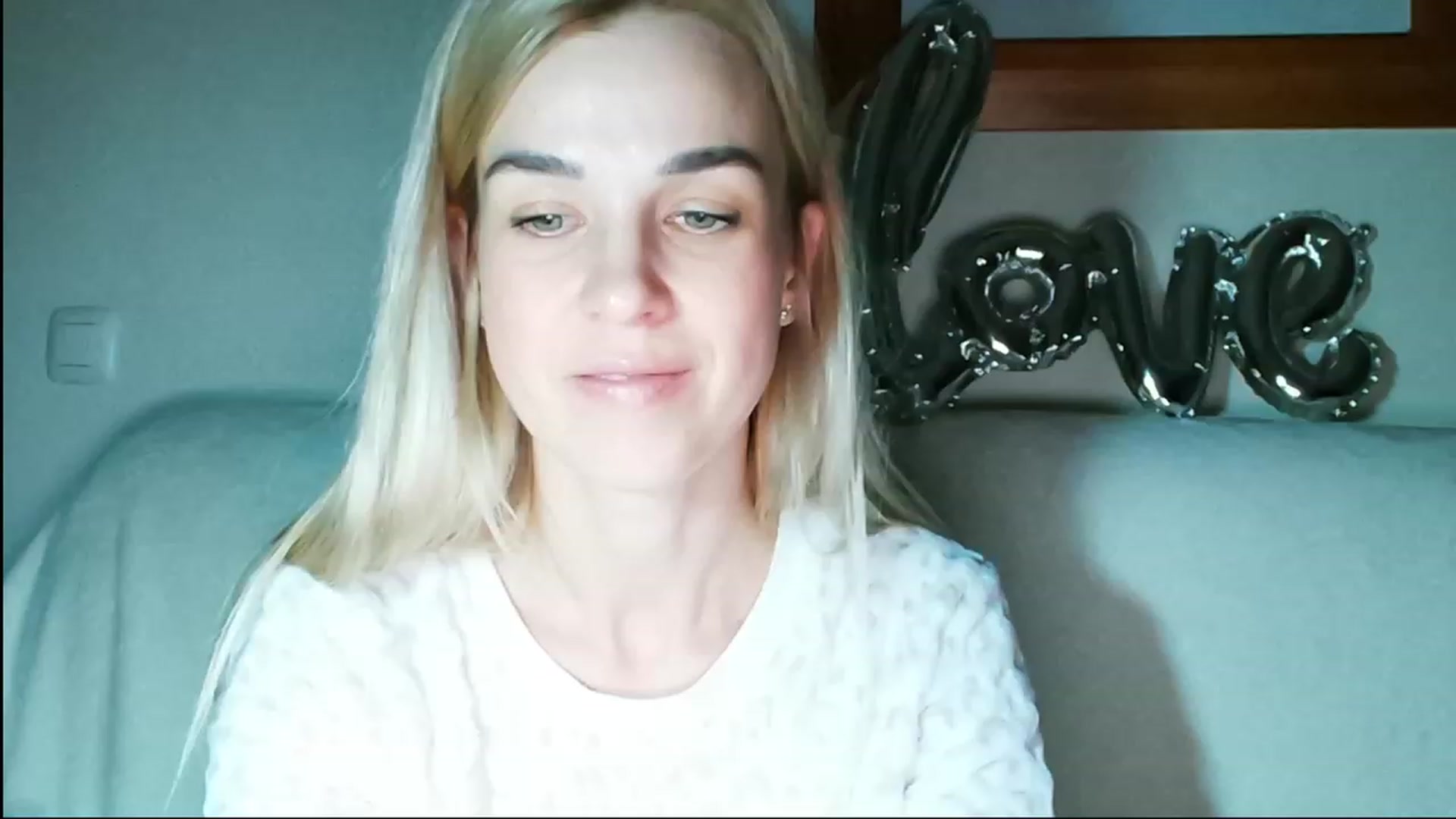 Gallery image thumbnail from Pulyaua's myfreecams stream on, 03/03/2024, 19:31 image 3 of 20