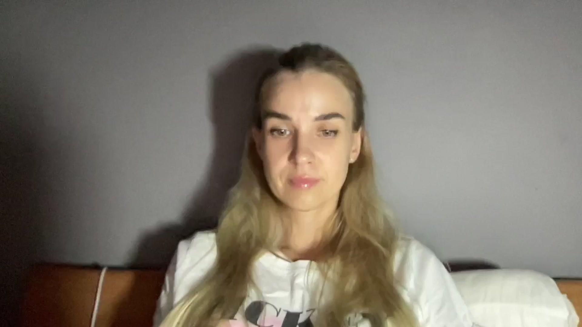 Gallery image thumbnail from Pulyaua's myfreecams stream on, 10/05/2024, 18:33 image 8 of 20