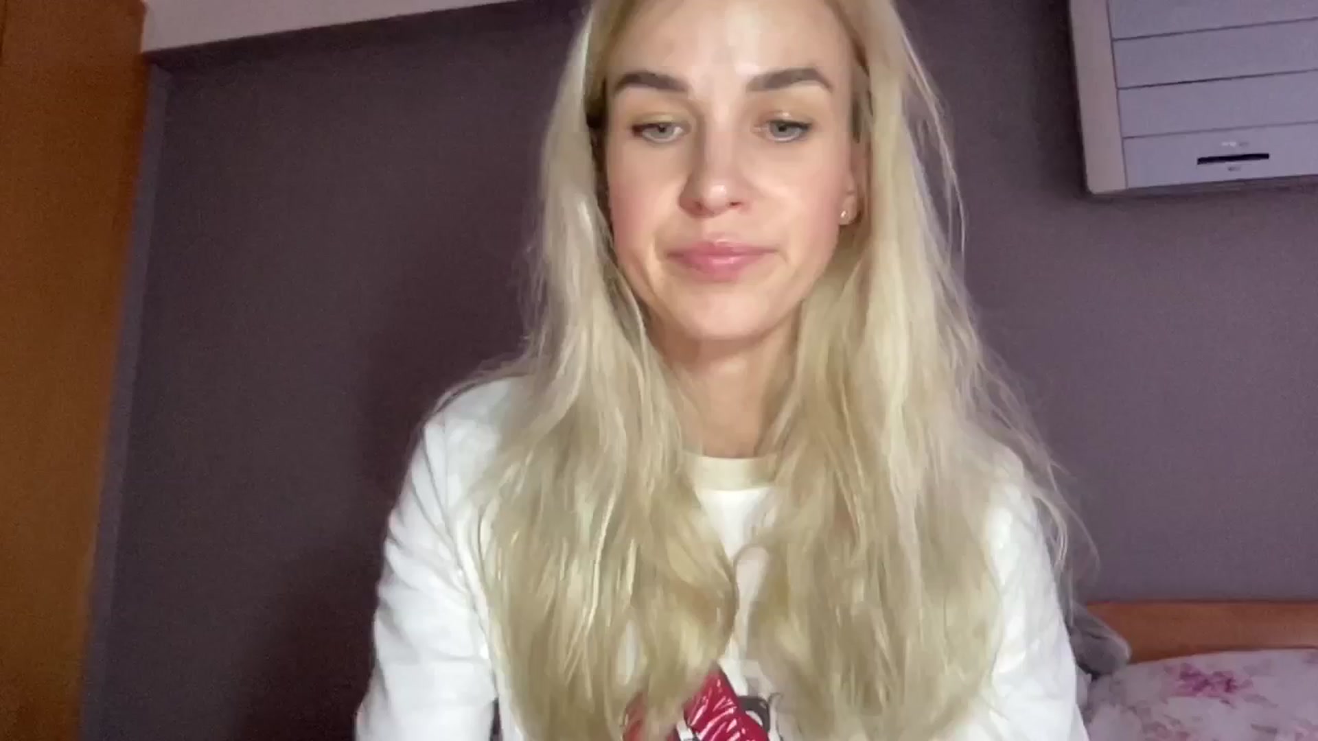 Gallery image thumbnail from Pulyaua's myfreecams stream on, 12/25/2024, 14:45 image 3 of 20