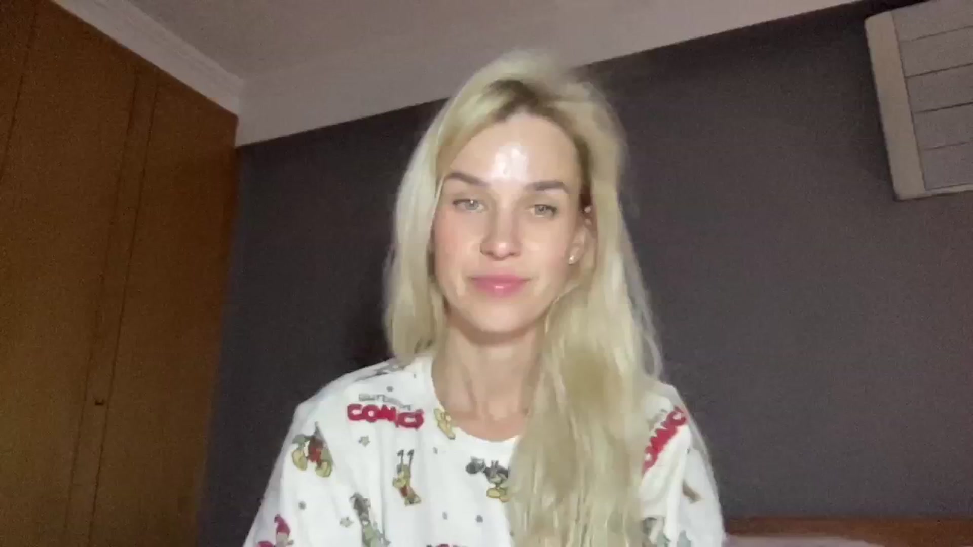 Gallery image thumbnail from Pulyaua's myfreecams stream on, 12/31/2024, 02:13 image 12 of 20