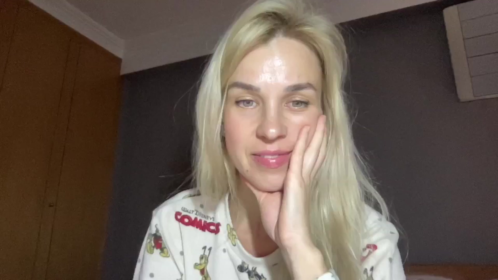 Gallery image thumbnail from Pulyaua's myfreecams stream on, 12/31/2024, 02:13 image 15 of 20