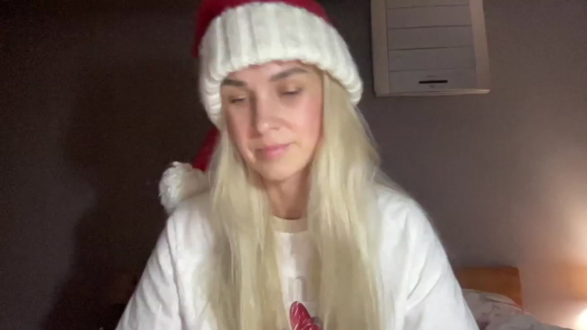 Gallery image thumbnail from Pulyaua's myfreecams stream on, 01/03/2025, 19:07 image 9 of 20