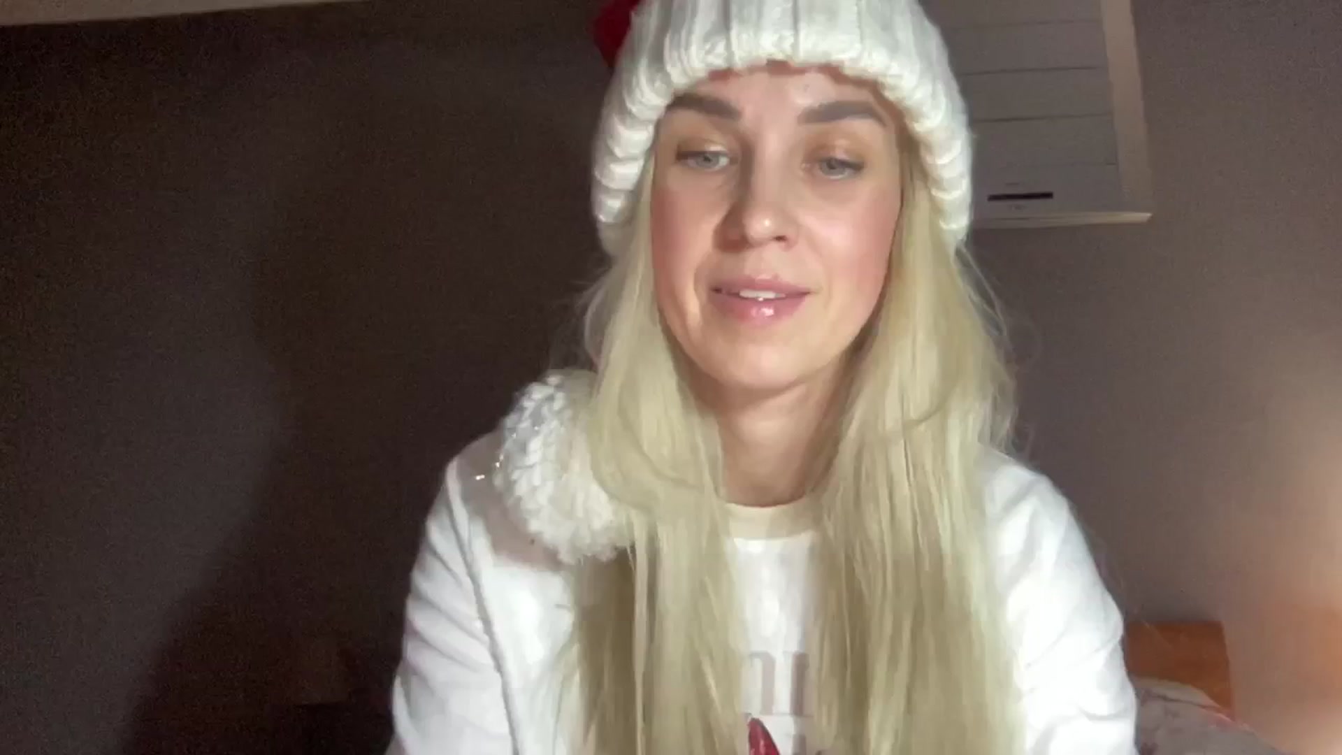 Gallery image thumbnail from Pulyaua's myfreecams stream on, 01/03/2025, 19:07 image 18 of 20