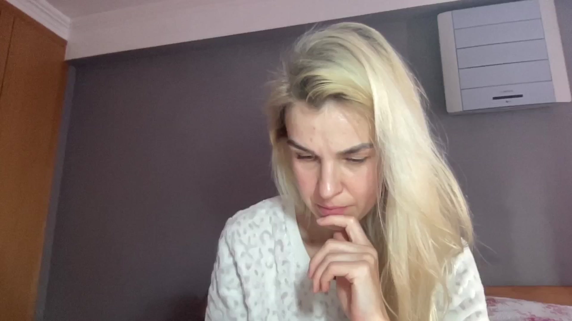 Gallery image thumbnail from Pulyaua's myfreecams stream on, 01/31/2025, 14:52 image 12 of 20