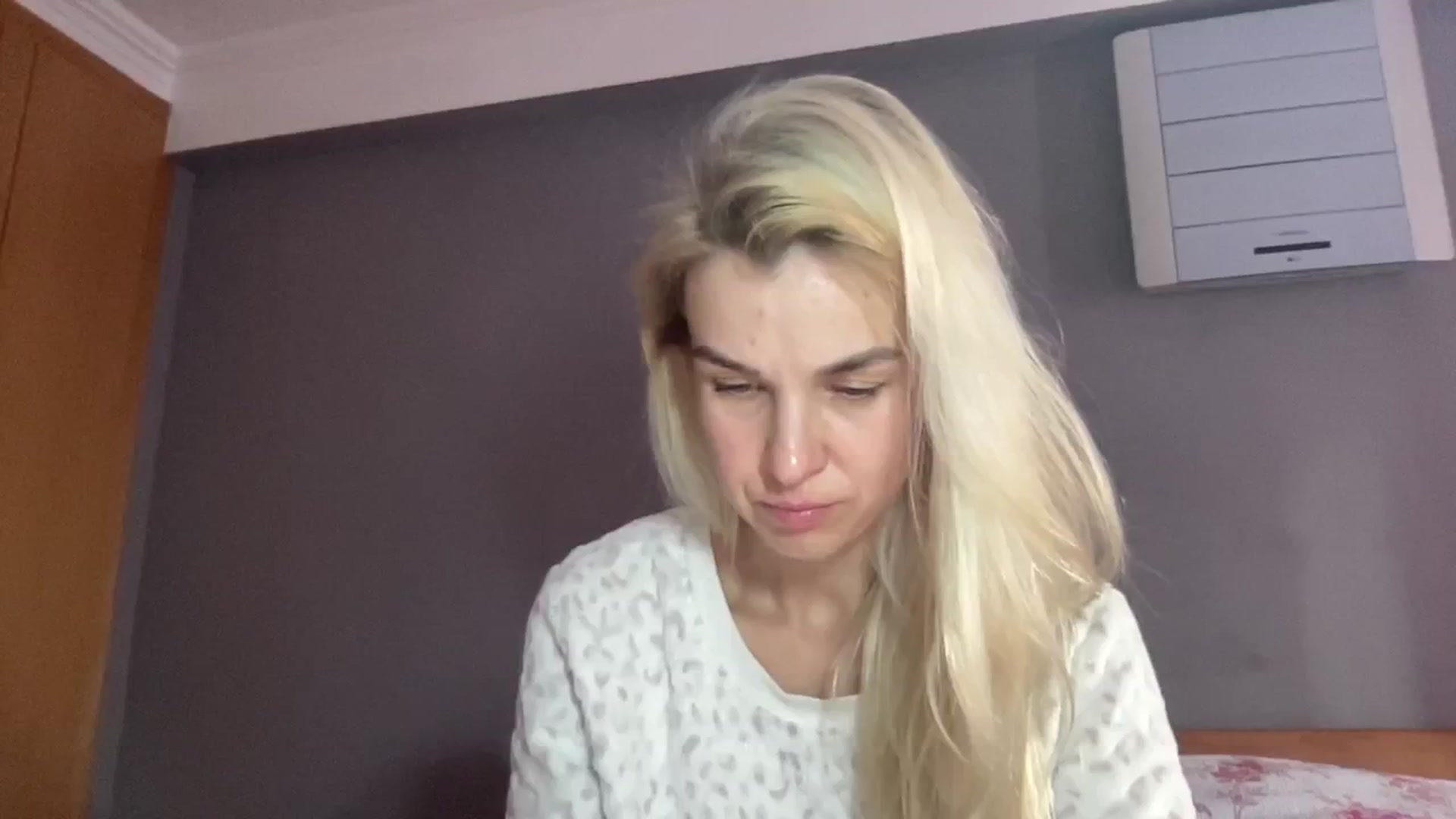 Gallery image thumbnail from Pulyaua's myfreecams stream on, 01/31/2025, 14:52 image 11 of 20