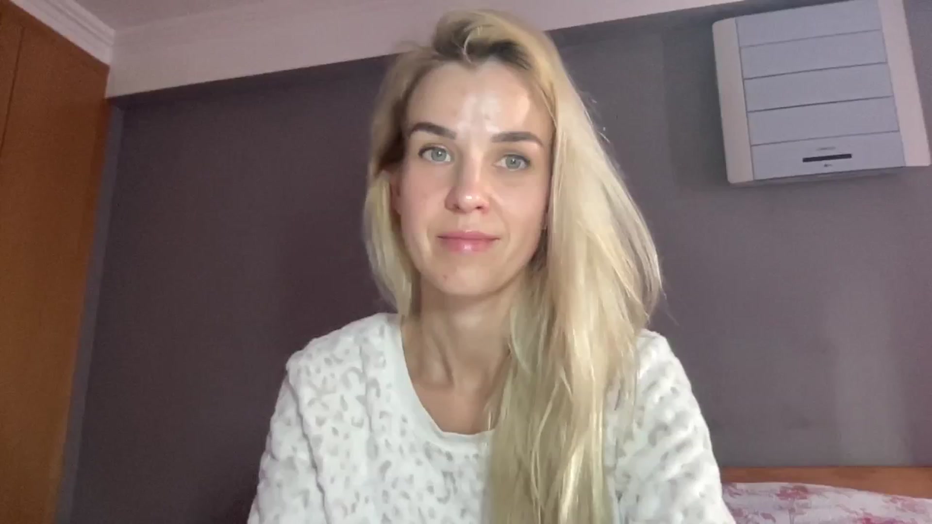 Gallery image thumbnail from Pulyaua's myfreecams stream on, 01/31/2025, 14:52 image 13 of 20