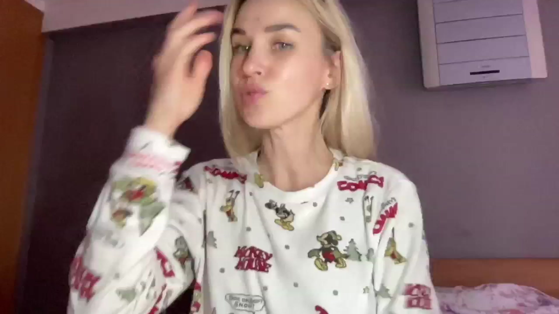 Gallery image thumbnail from Pulyaua's myfreecams stream on, 02/10/2025, 15:06 image 5 of 20