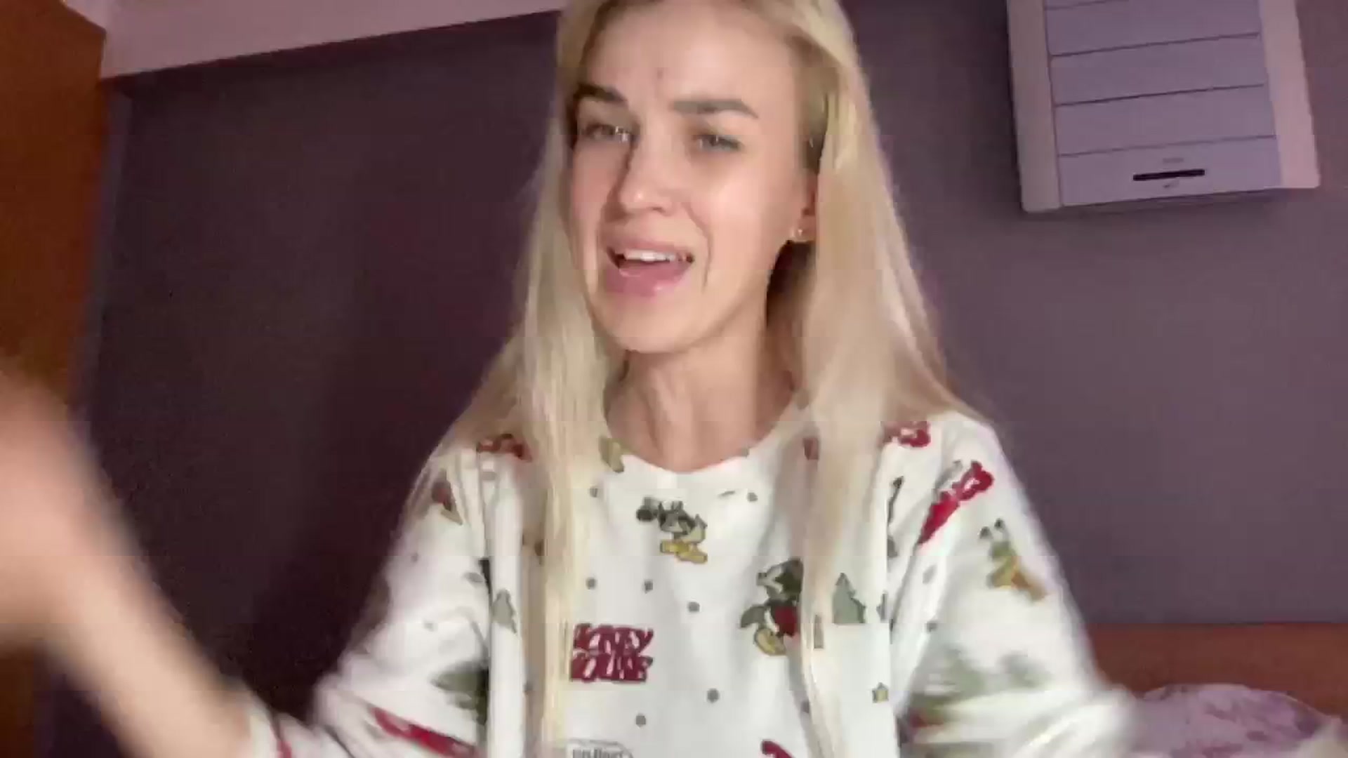 Gallery image thumbnail from Pulyaua's myfreecams stream on, 02/10/2025, 15:06 image 10 of 20