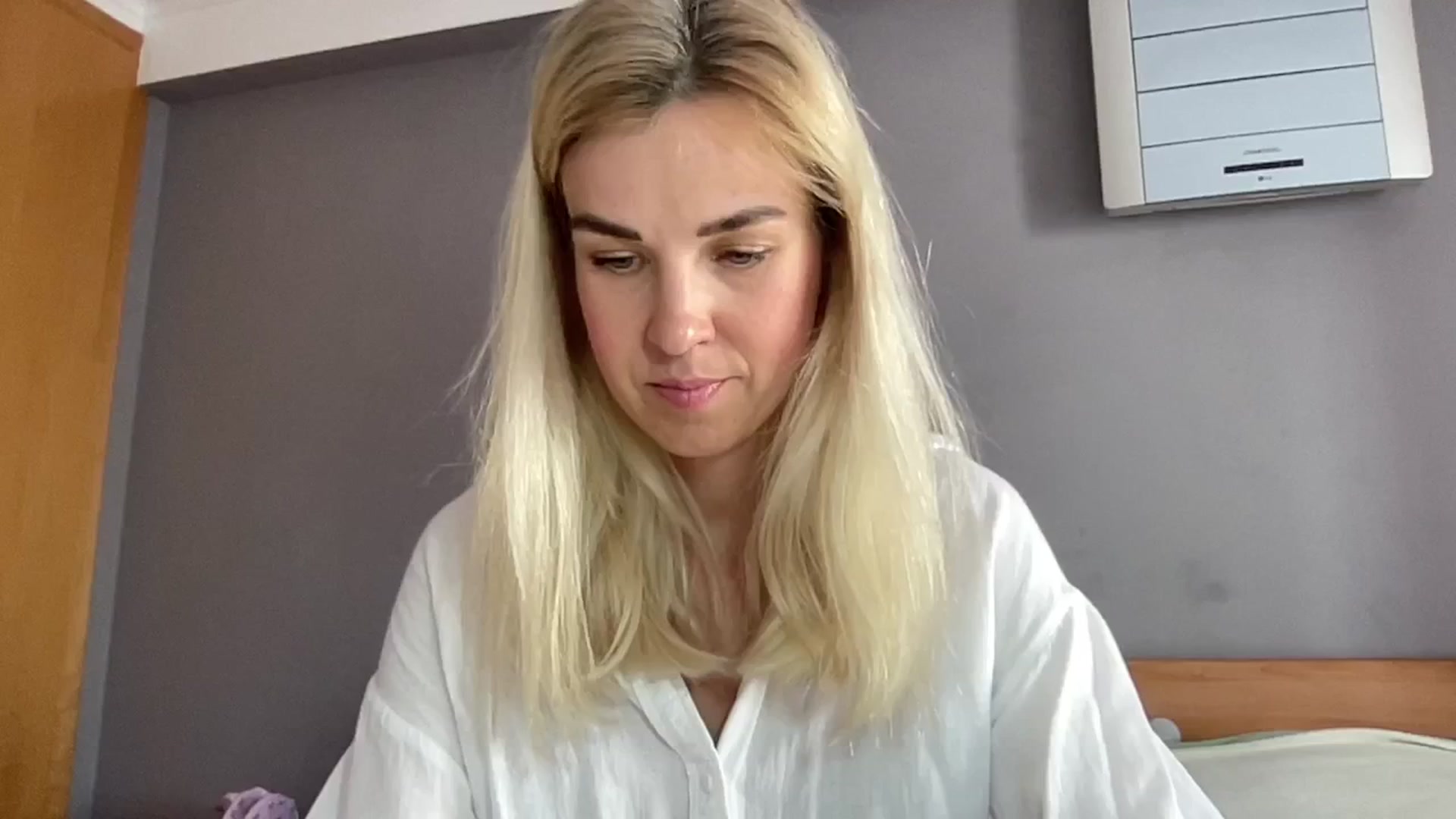 Gallery image thumbnail from Pulyaua's myfreecams stream on, 04/27/2025, 15:12 image 1 of 20