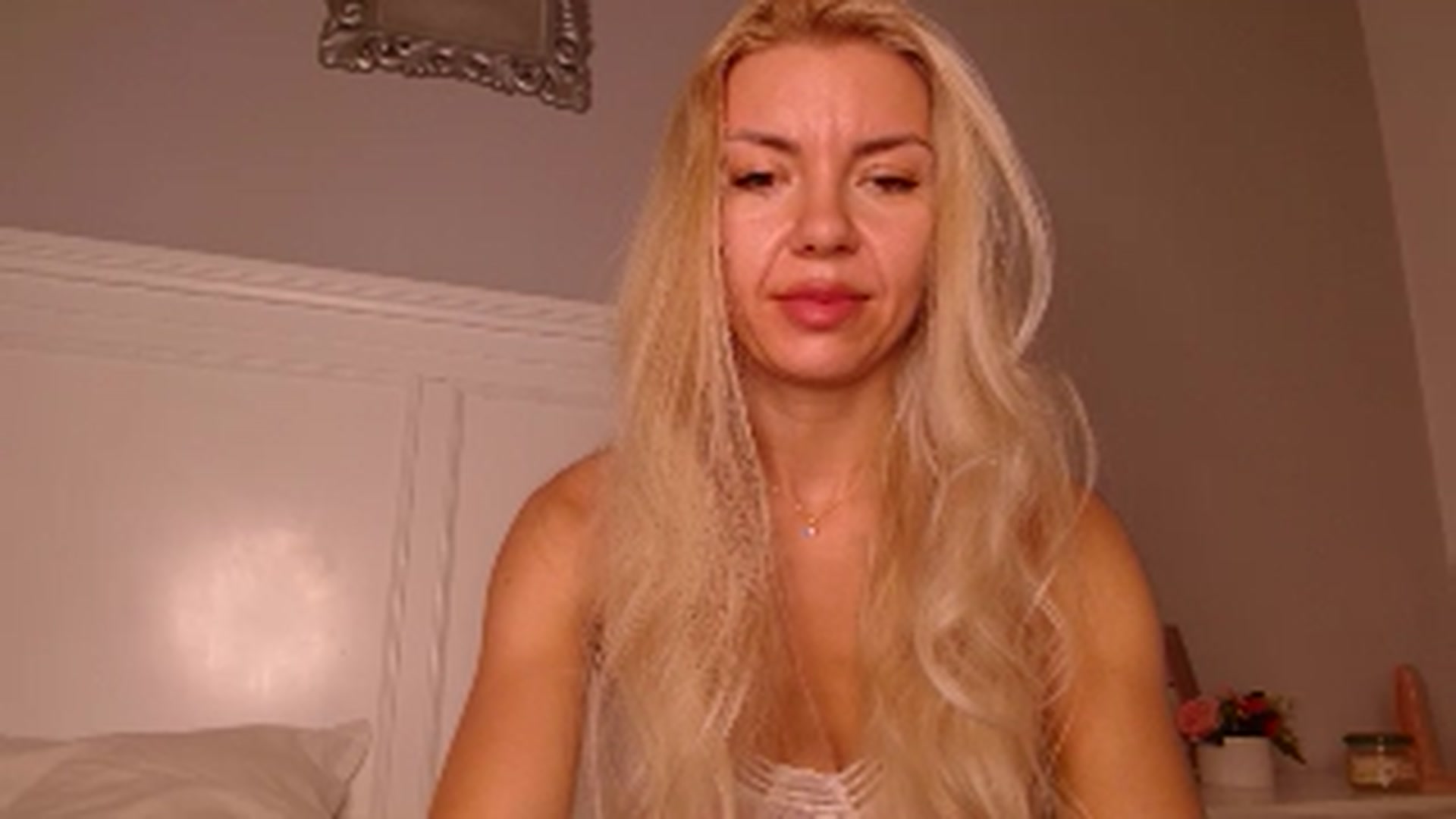 Gallery image thumbnail from Pumpingirl's myfreecams stream on, 08/18/2025, 19:13 image 3 of 20
