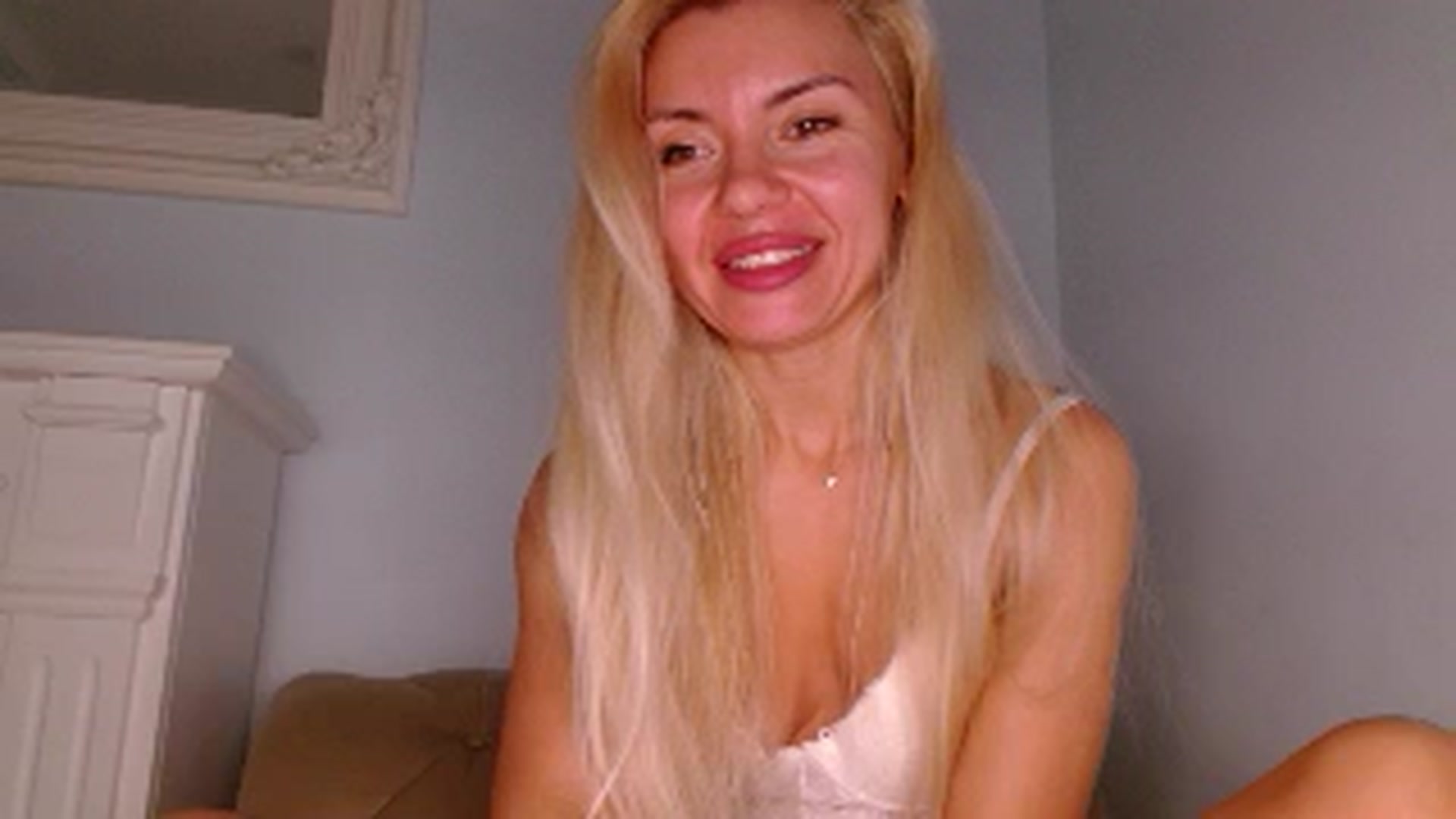 Gallery image thumbnail from Pumpingirl's myfreecams stream on, 09/26/2025, 22:05 image 19 of 20