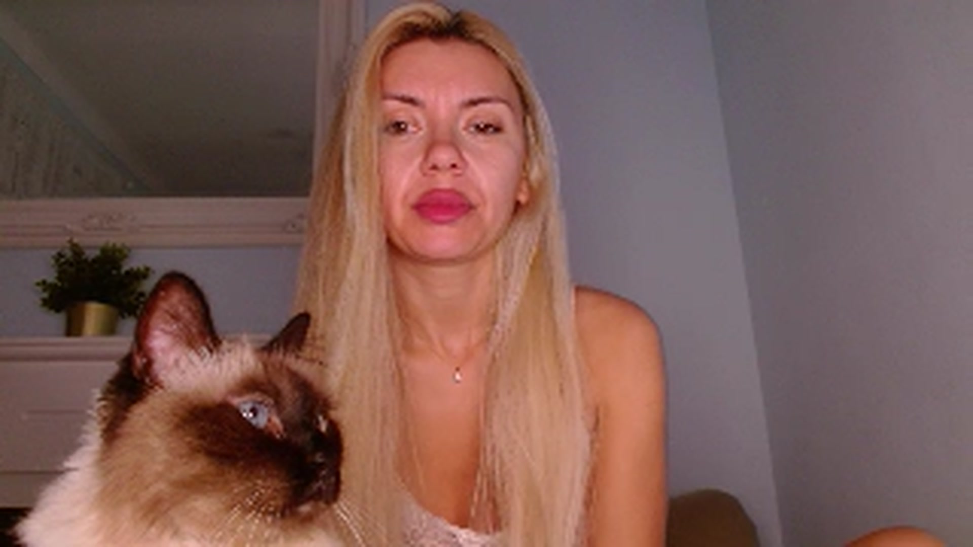 Gallery image thumbnail from Pumpingirl's myfreecams stream on, 10/07/2025, 22:43 image 3 of 20