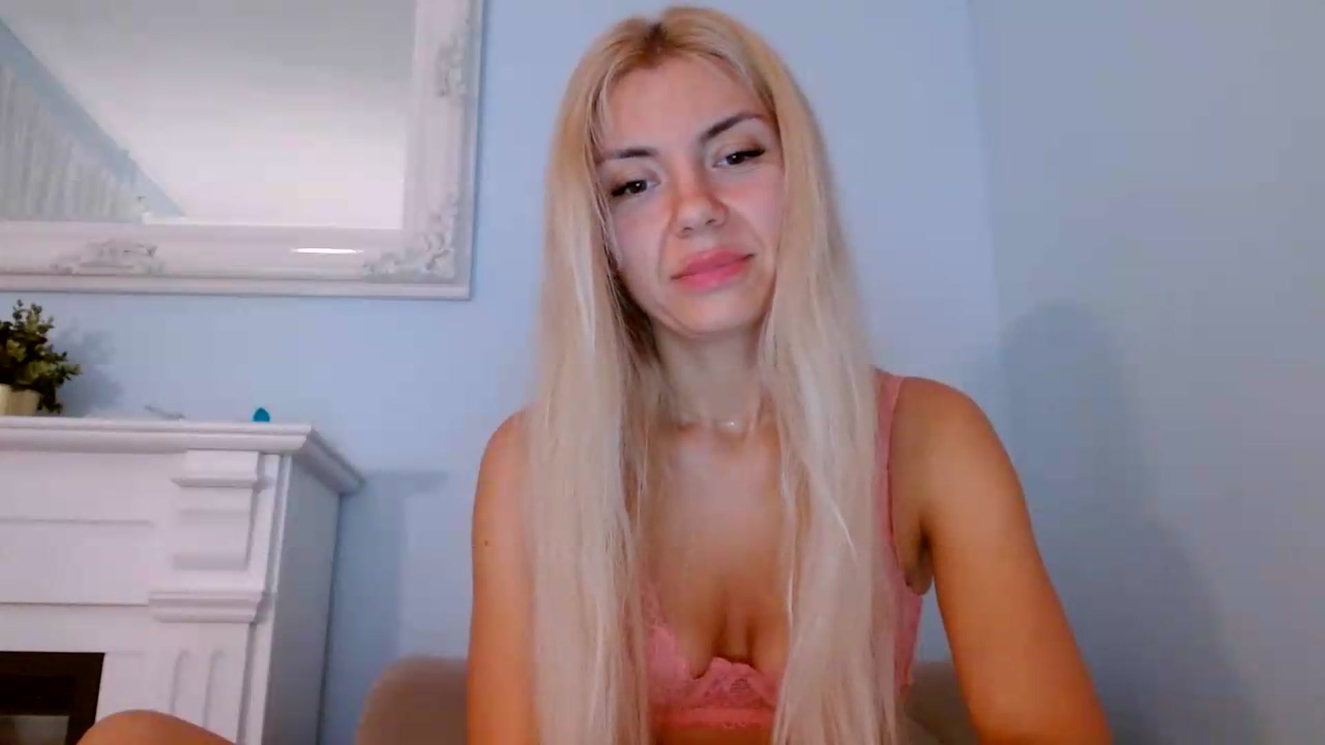 Gallery image thumbnail from Pumpingirl's myfreecams stream on, 08/04/2026, 21:05 image 3 of 20