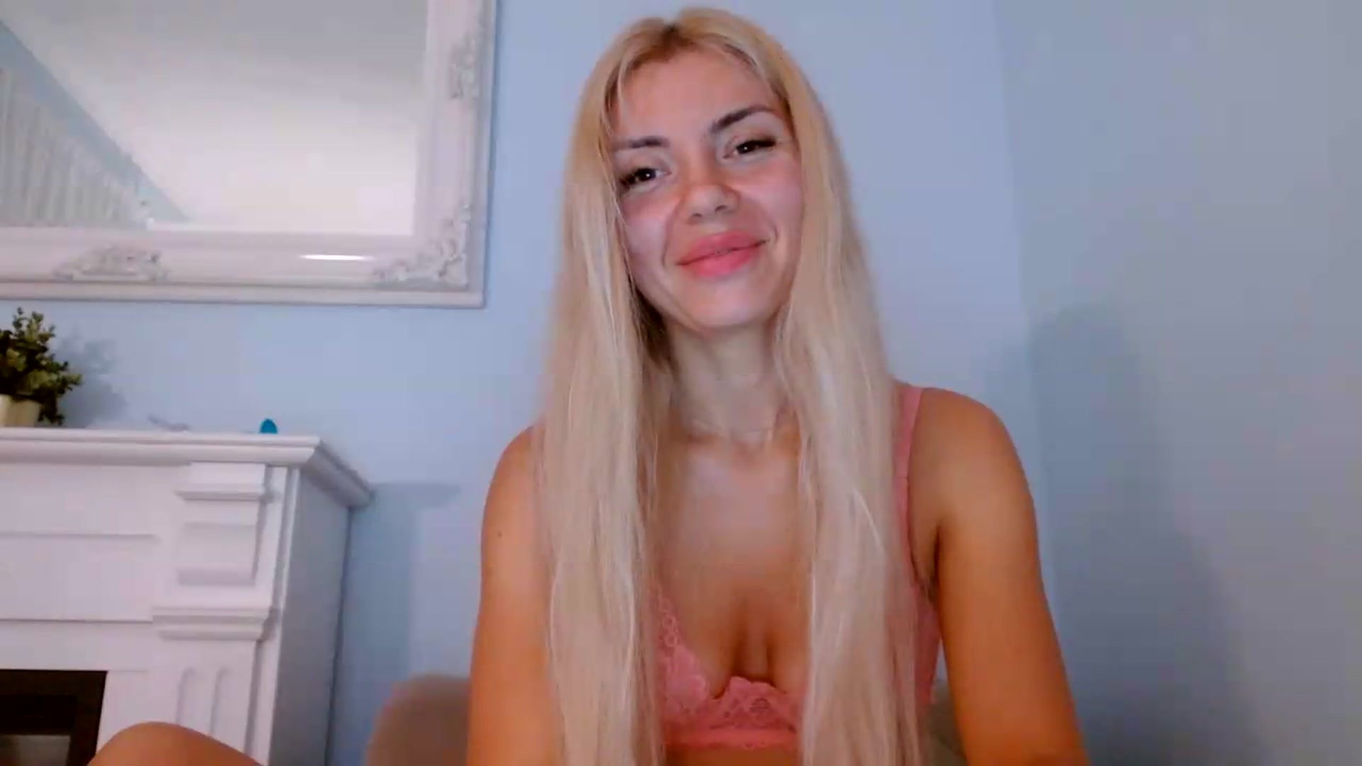 Gallery image thumbnail from Pumpingirl's myfreecams stream on, 08/04/2026, 21:05 image 2 of 20