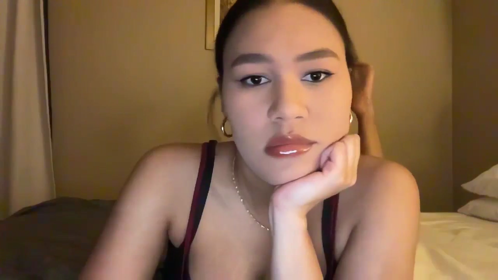 Gallery image thumbnail from Pumpk1nSpice's myfreecams stream on, 12/18/2023, 05:01 image 12 of 20