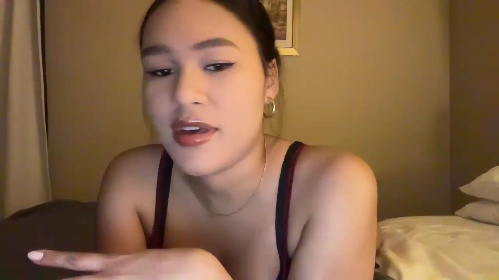 Gallery image thumbnail from Pumpk1nSpice's myfreecams stream on, 12/18/2023, 05:01 image 17 of 20