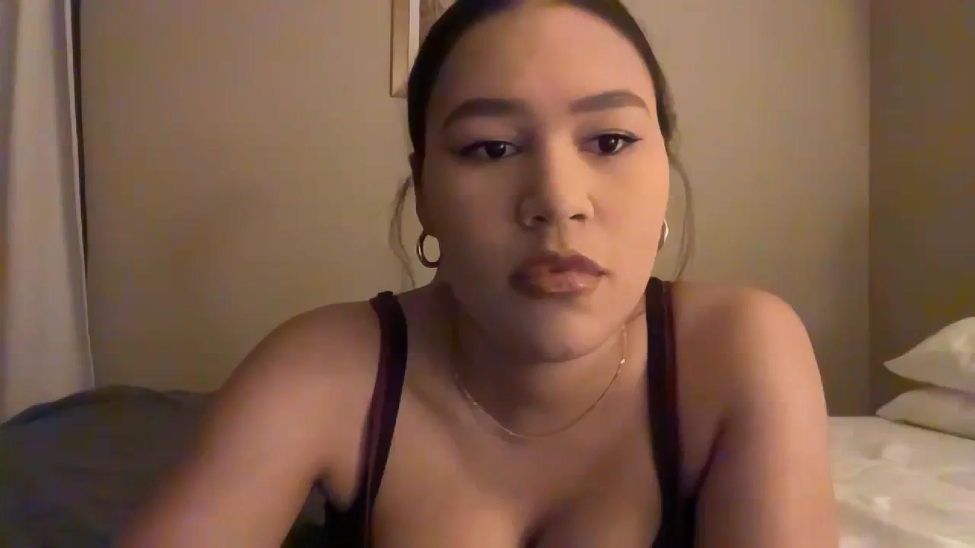 Gallery image thumbnail from Pumpk1nSpice's myfreecams stream on, 12/18/2023, 05:01 image 1 of 20