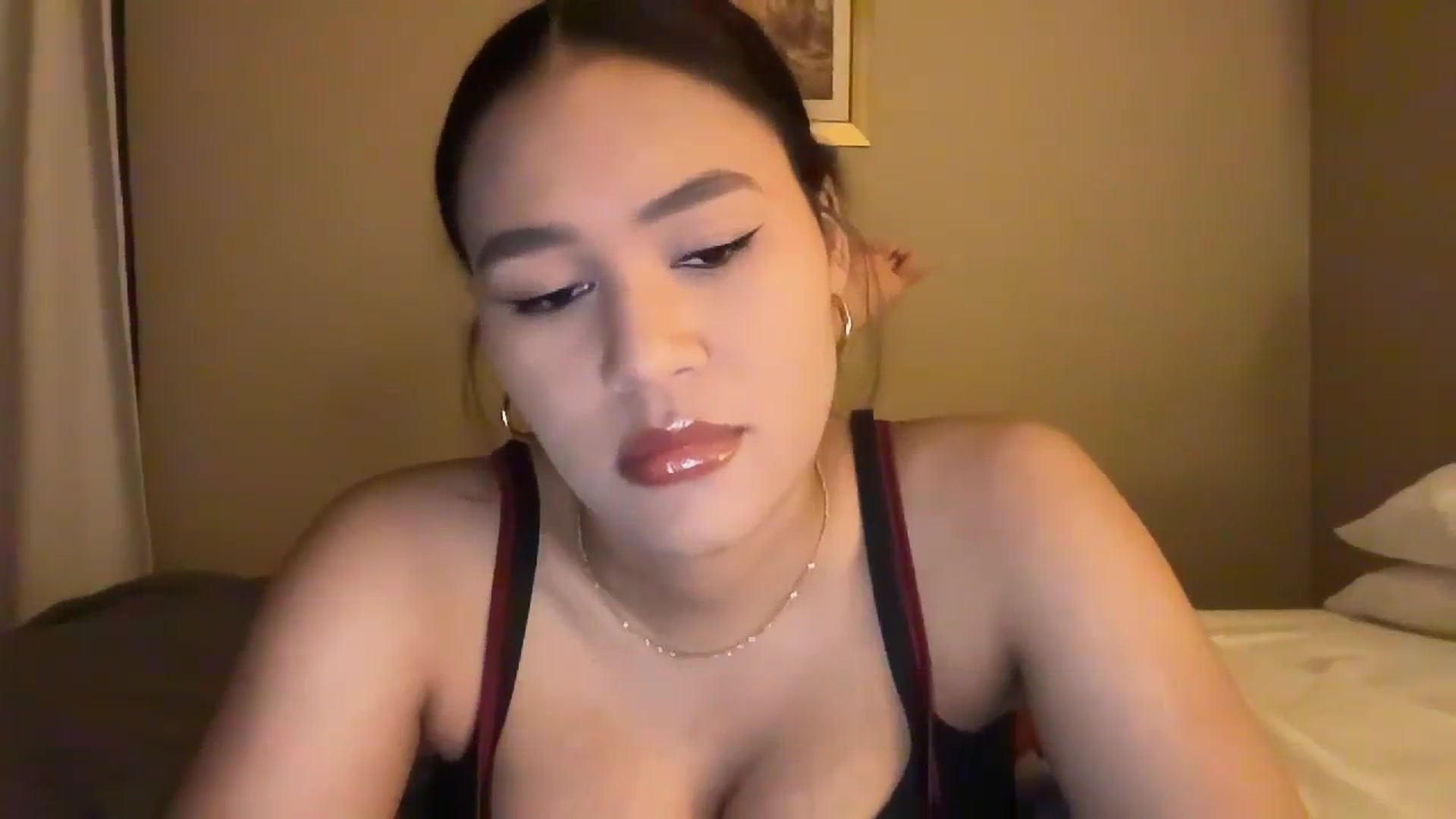 Gallery image thumbnail from Pumpk1nSpice's myfreecams stream on, 12/18/2023, 05:01 image 14 of 20