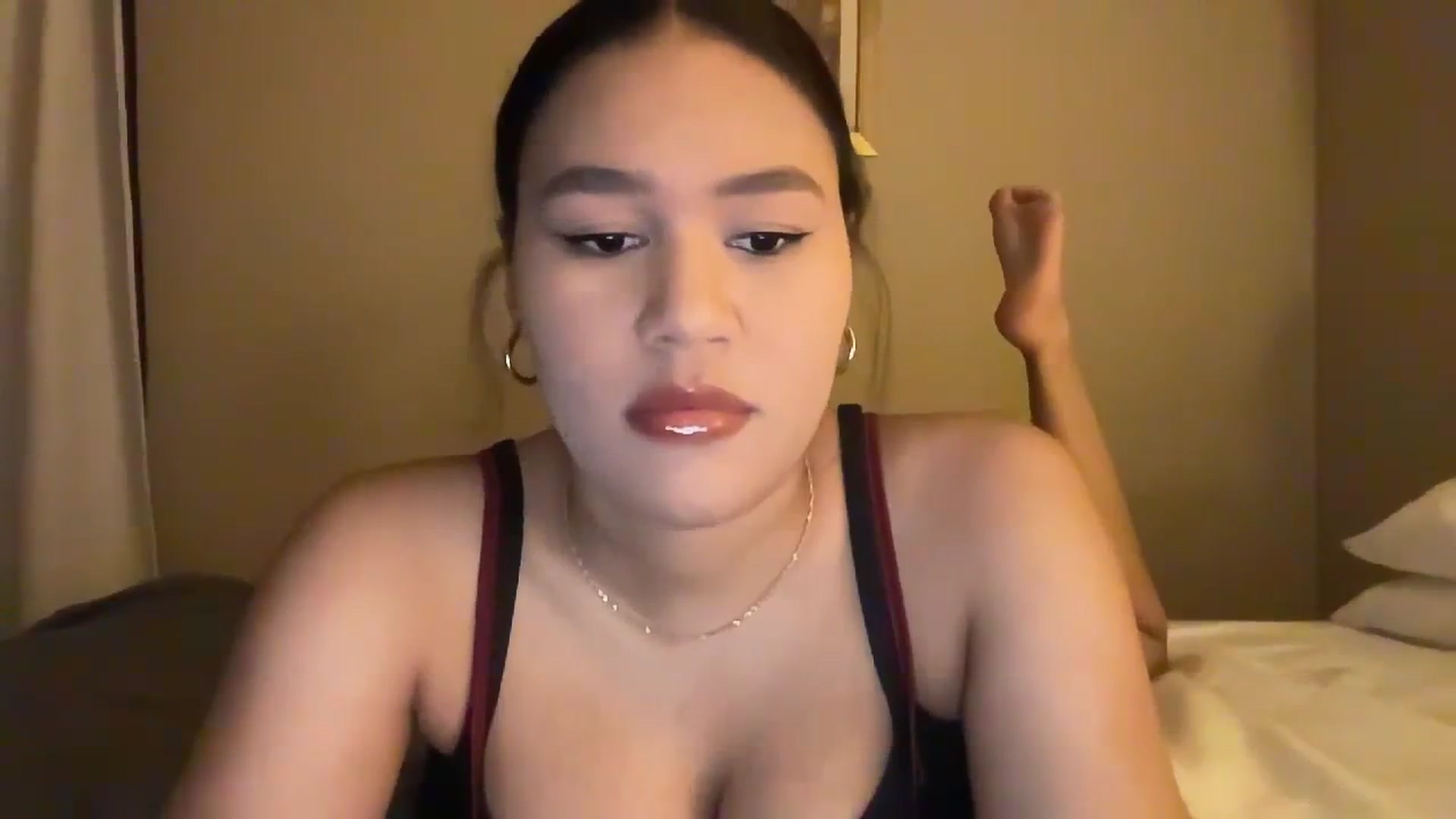 Gallery image thumbnail from Pumpk1nSpice's myfreecams stream on, 12/18/2023, 05:01 image 16 of 20