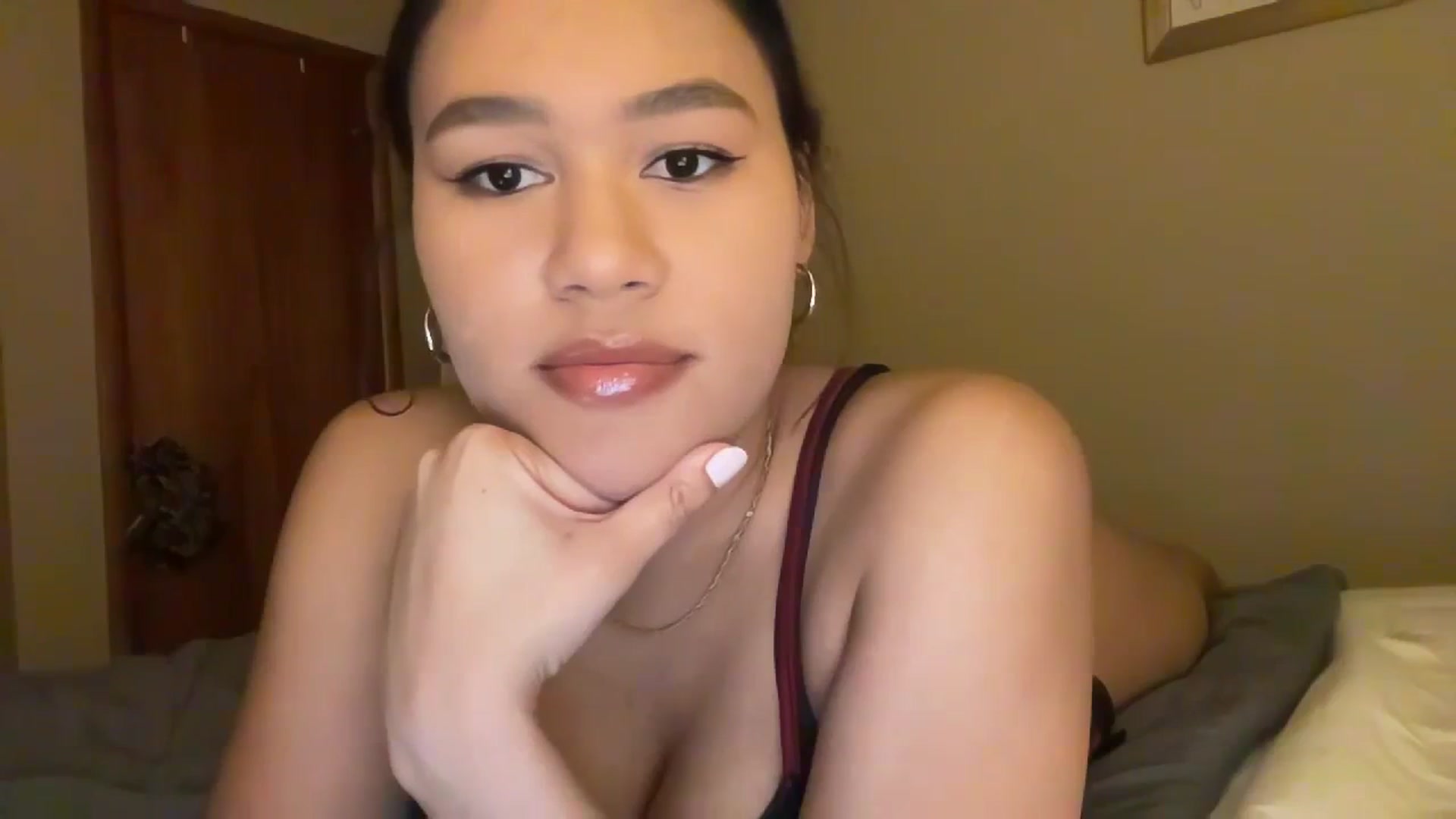 Gallery image thumbnail from Pumpk1nSpice's myfreecams stream on, 12/18/2023, 06:45 image 8 of 20