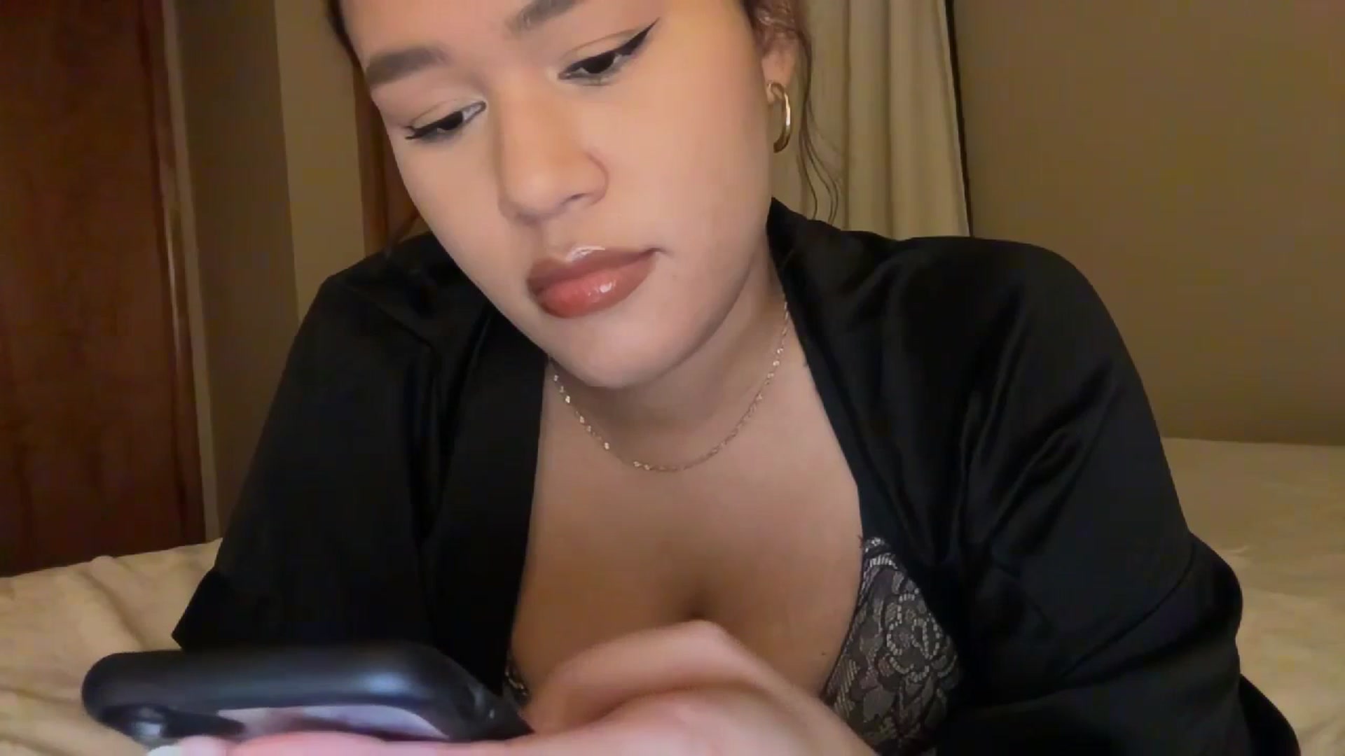 Gallery image thumbnail from Pumpk1nSpice's myfreecams stream on, 12/29/2023, 03:17 image 8 of 20