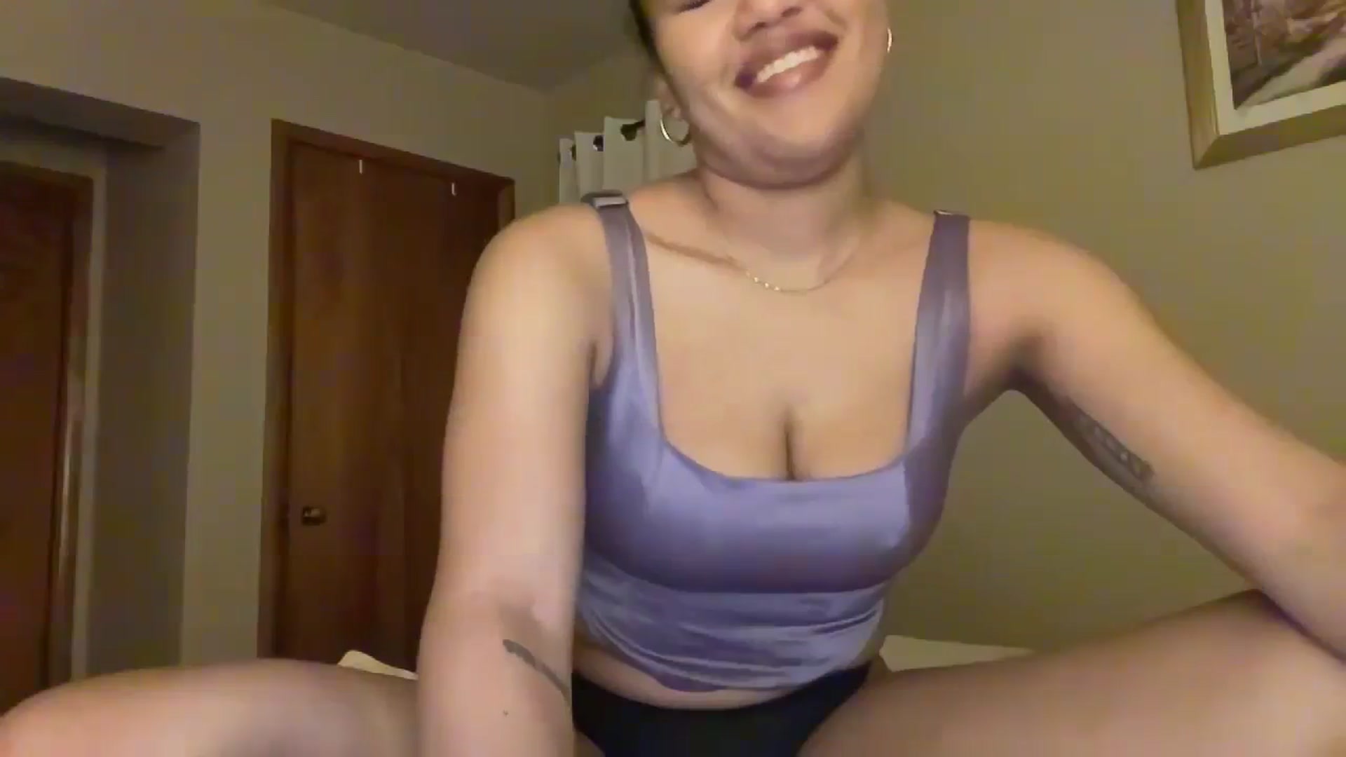 Gallery image thumbnail from Pumpk1nSpice's myfreecams stream on, 03/13/2024, 01:51 image 11 of 20