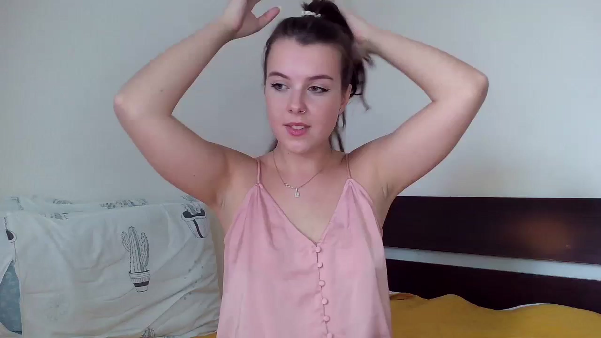 Gallery image thumbnail from Pumpkinhott's myfreecams stream on, 08/10/2023, 13:07 image 20 of 20