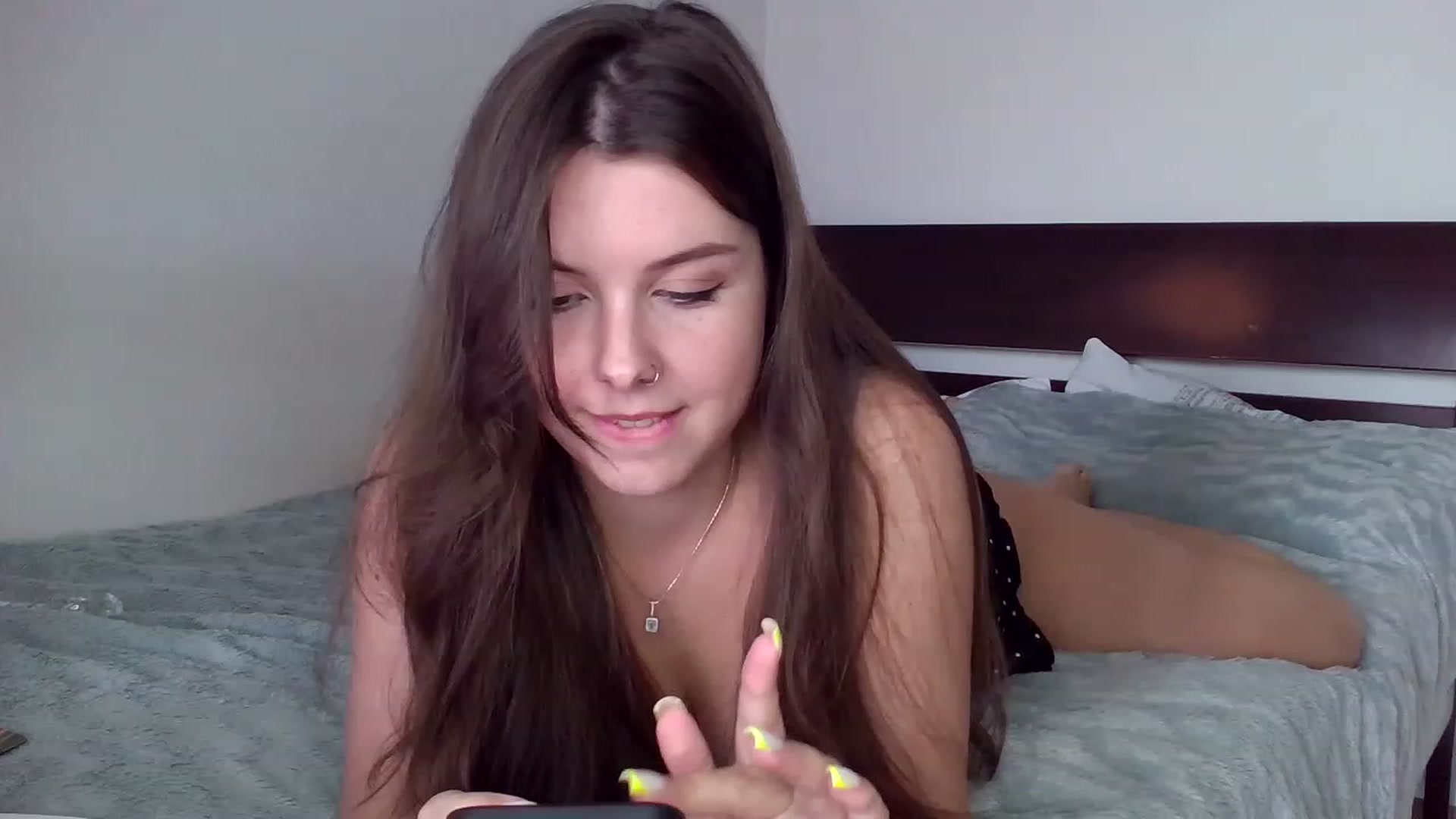 Gallery image thumbnail from Pumpkinhott's myfreecams stream on, 08/27/2023, 13:32 image 17 of 20