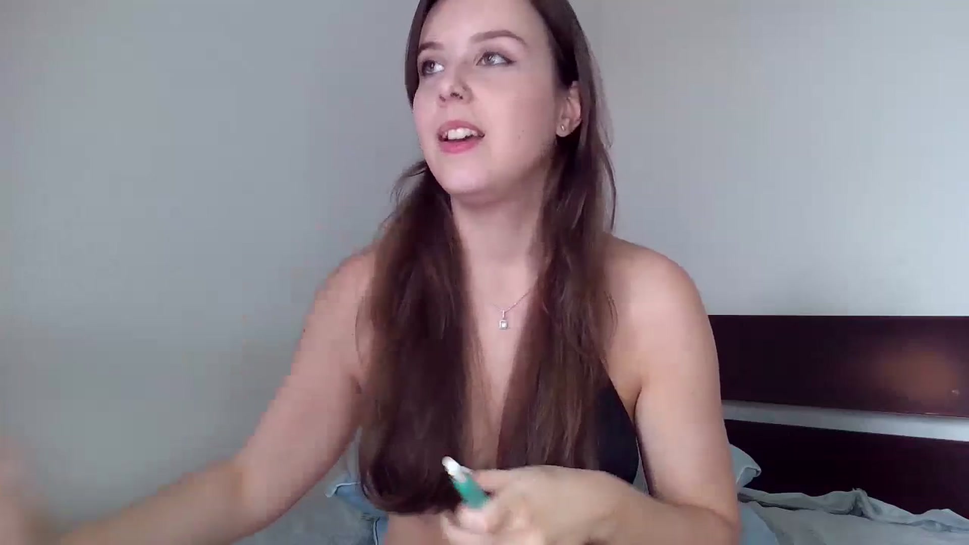 Gallery image thumbnail from Pumpkinhott's myfreecams stream on, 09/01/2023, 13:27 image 4 of 20