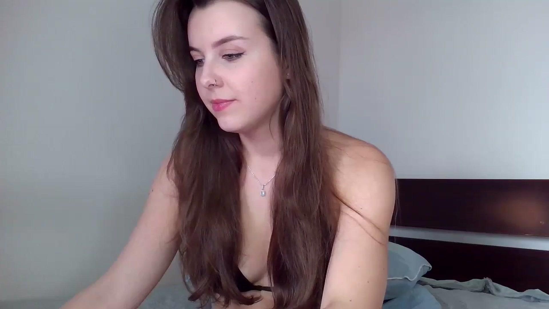 Gallery image thumbnail from Pumpkinhott's myfreecams stream on, 09/01/2023, 13:27 image 2 of 20