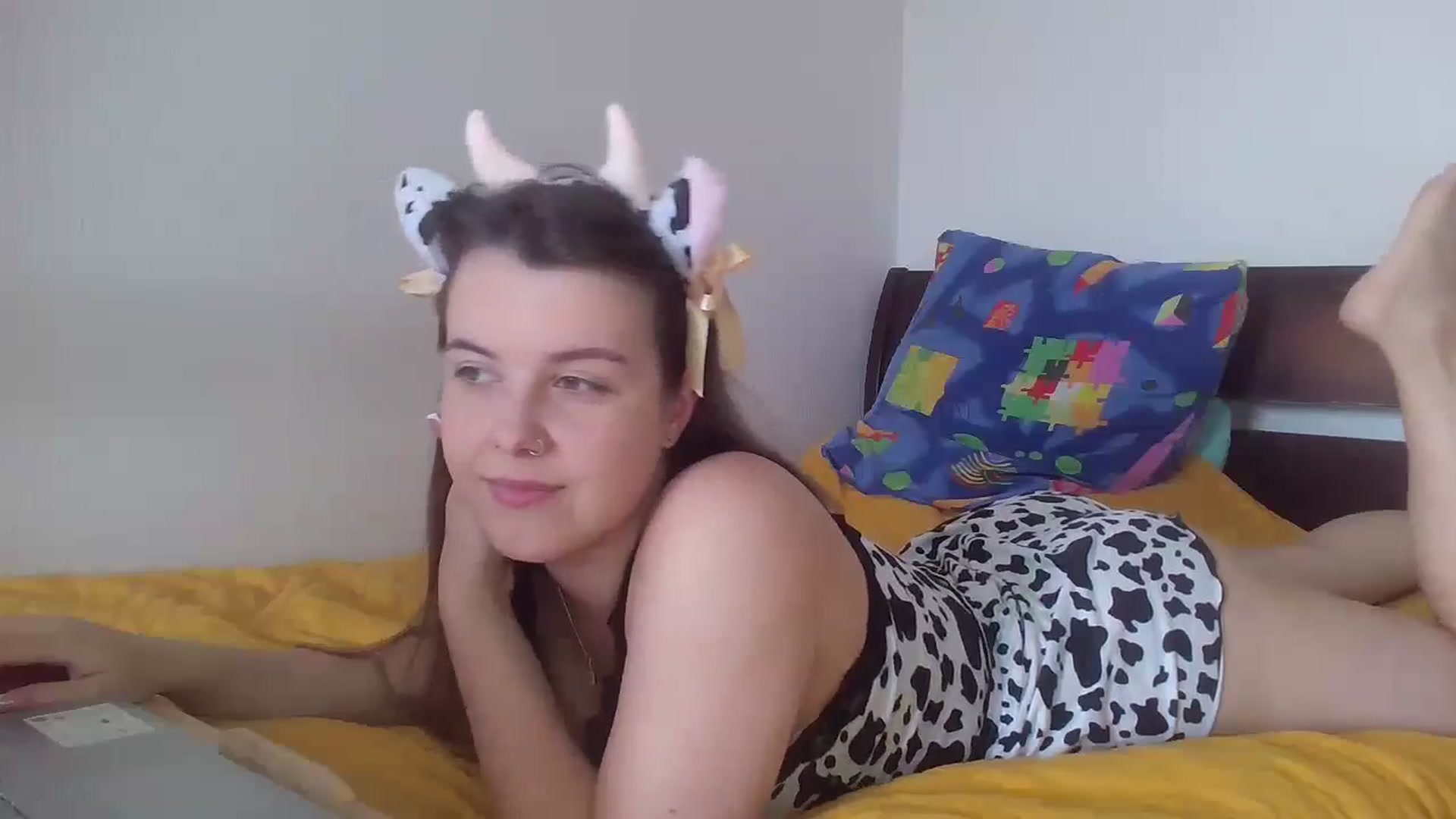 Gallery image thumbnail from Pumpkinhott's myfreecams stream on, 08/04/2024, 12:31 image 4 of 20
