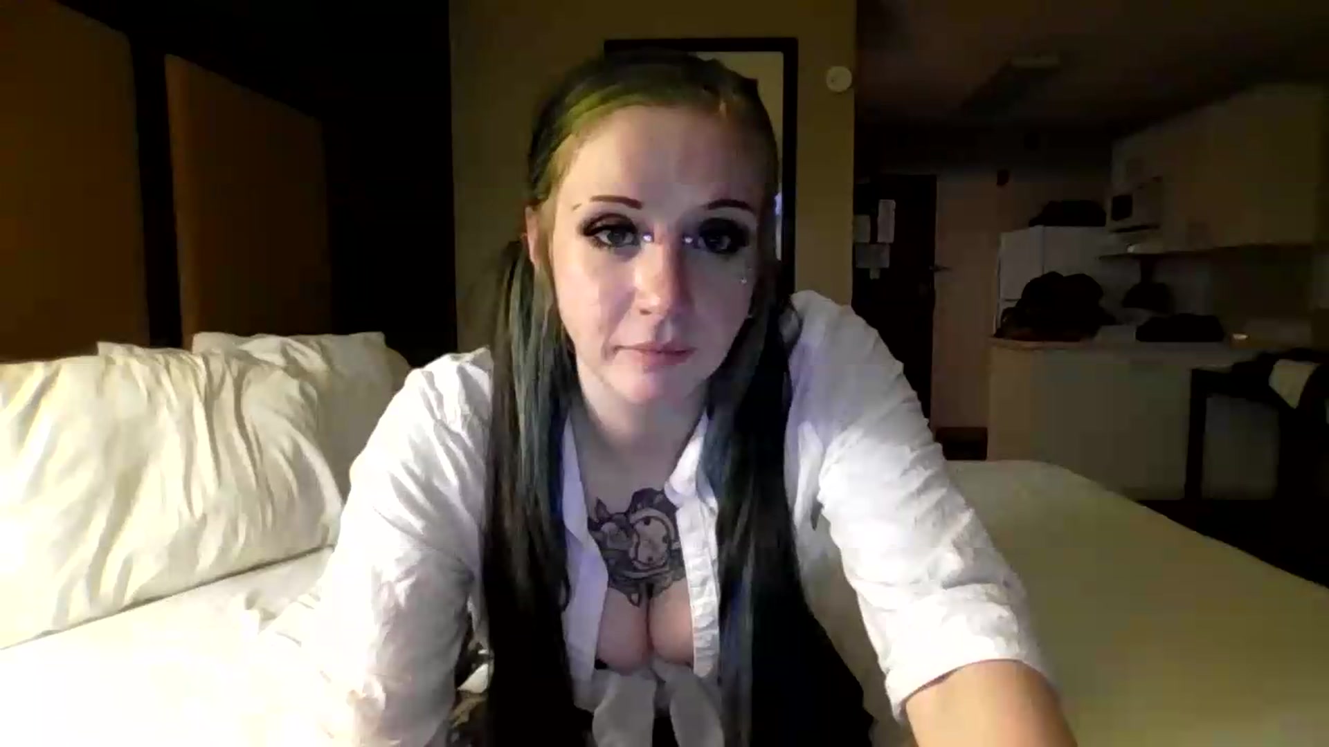 Gallery image thumbnail from PunishMe_Maxxx's myfreecams stream on, 05/24/2026, 01:23 image 4 of 20