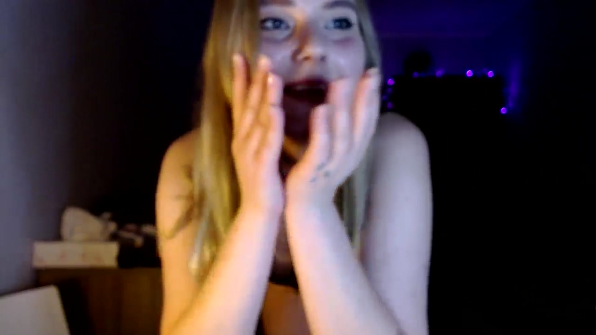 Gallery image thumbnail from Punk_Cake's myfreecams stream on, 05/19/2024, 20:45 image 12 of 20