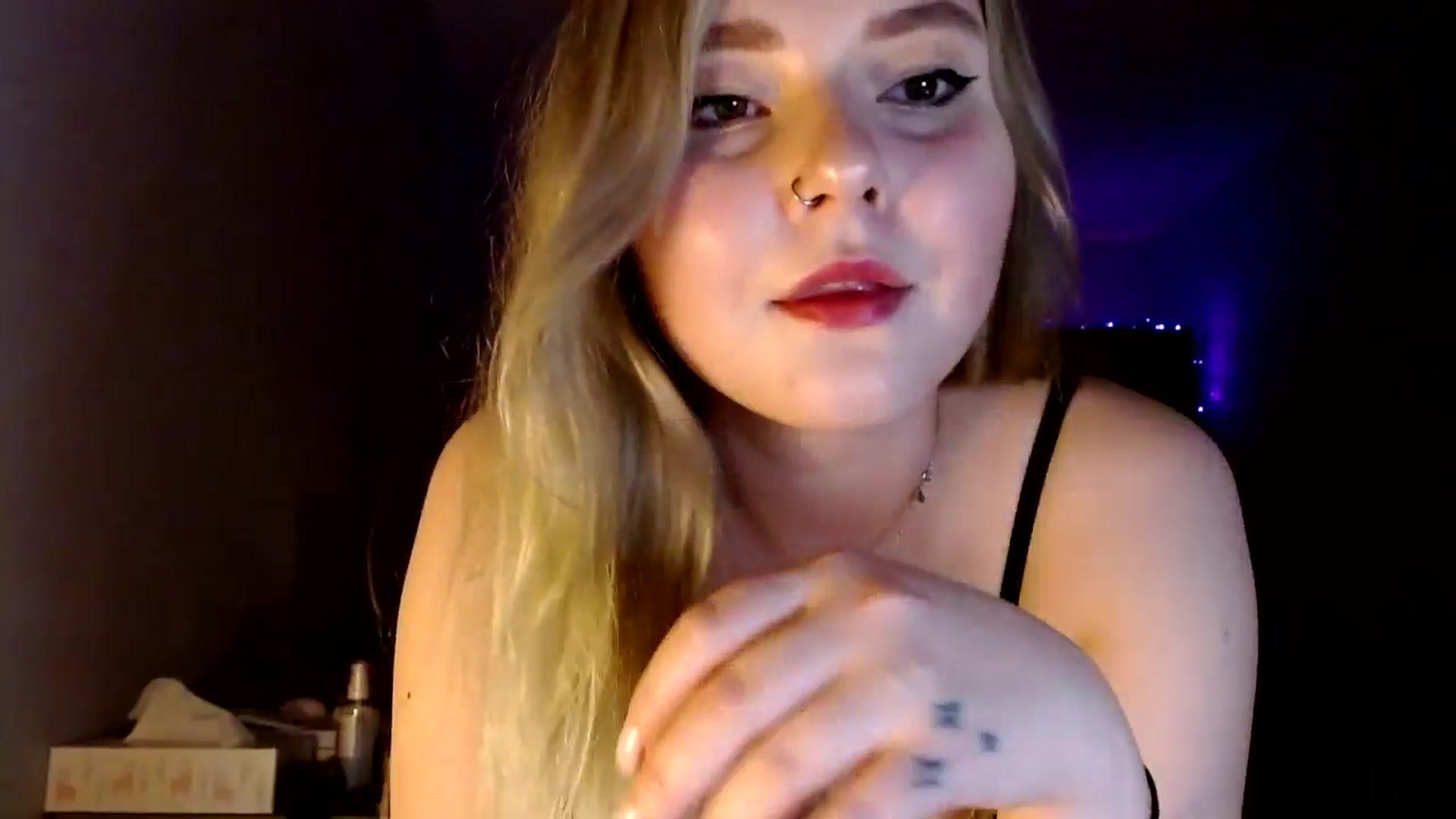 Gallery image thumbnail from Punk_Cake's myfreecams stream on, 05/22/2024, 21:32 image 2 of 20