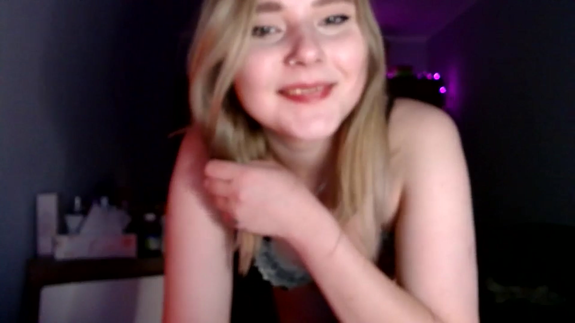Gallery image thumbnail from Punk_Cake's myfreecams stream on, 06/08/2024, 19:49 image 3 of 20