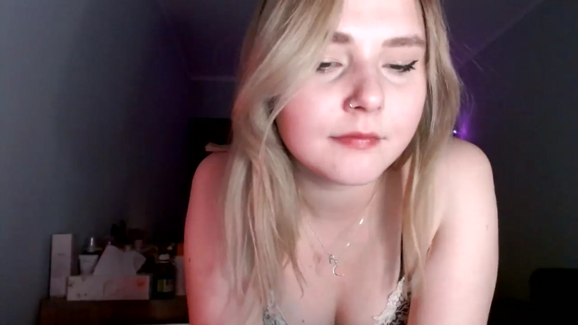 Gallery image thumbnail from Punk_Cake's myfreecams stream on, 06/08/2024, 20:35 image 14 of 20