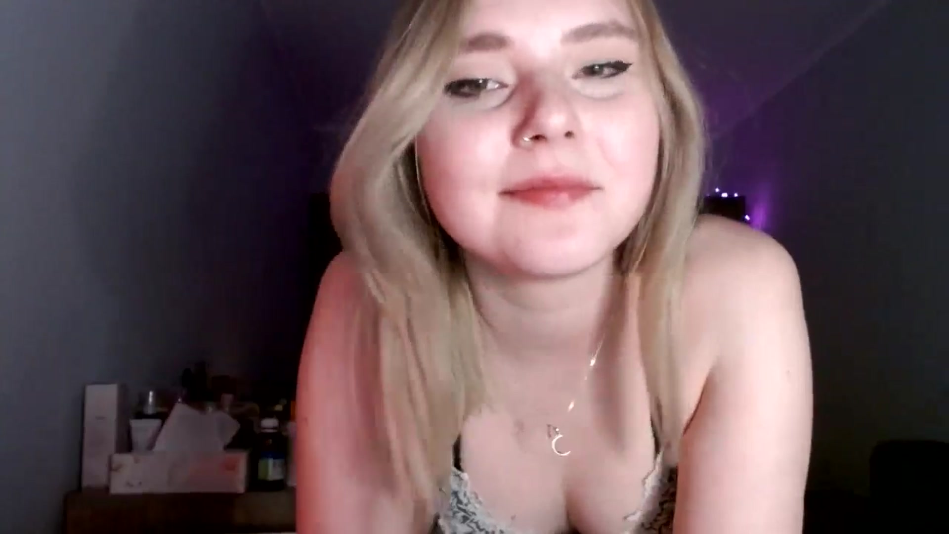 Gallery image thumbnail from Punk_Cake's myfreecams stream on, 06/08/2024, 20:35 image 19 of 20