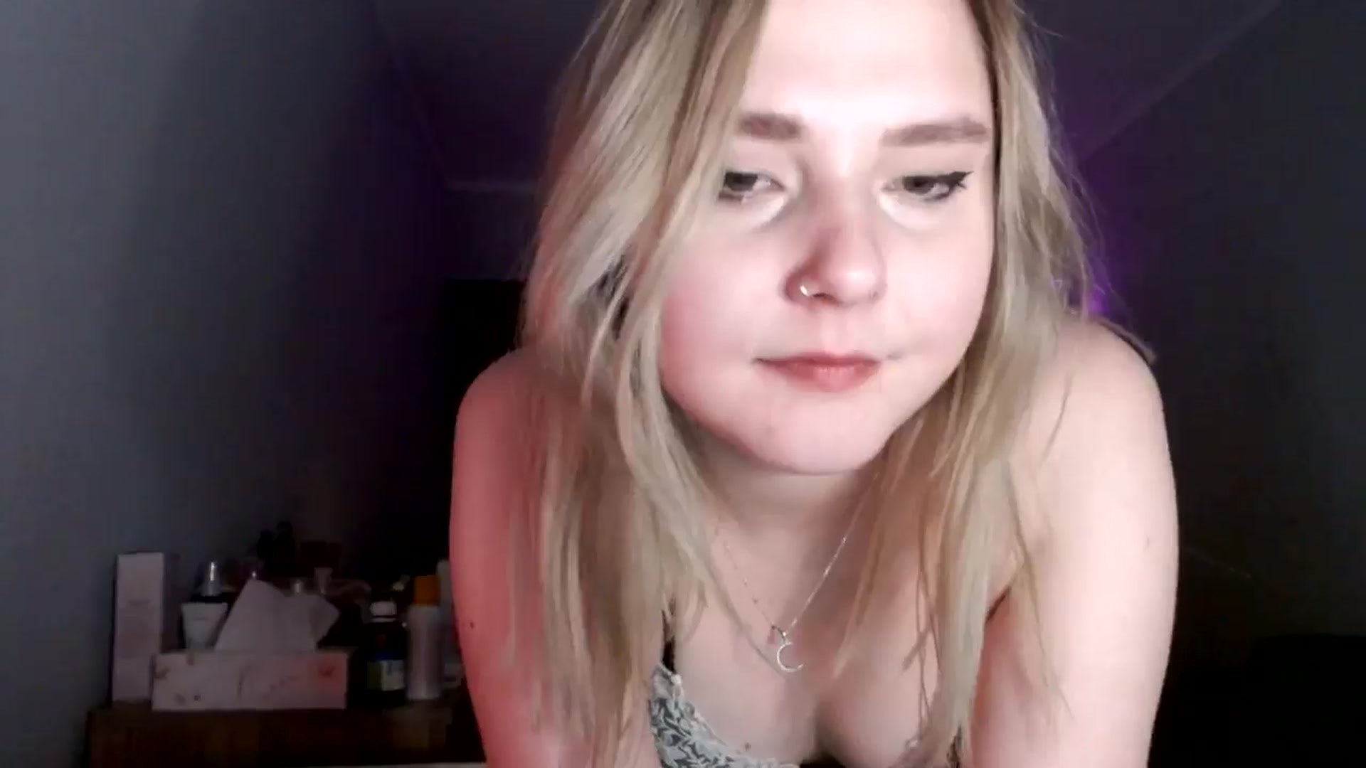 Gallery image thumbnail from Punk_Cake's myfreecams stream on, 06/08/2024, 21:38 image 3 of 20