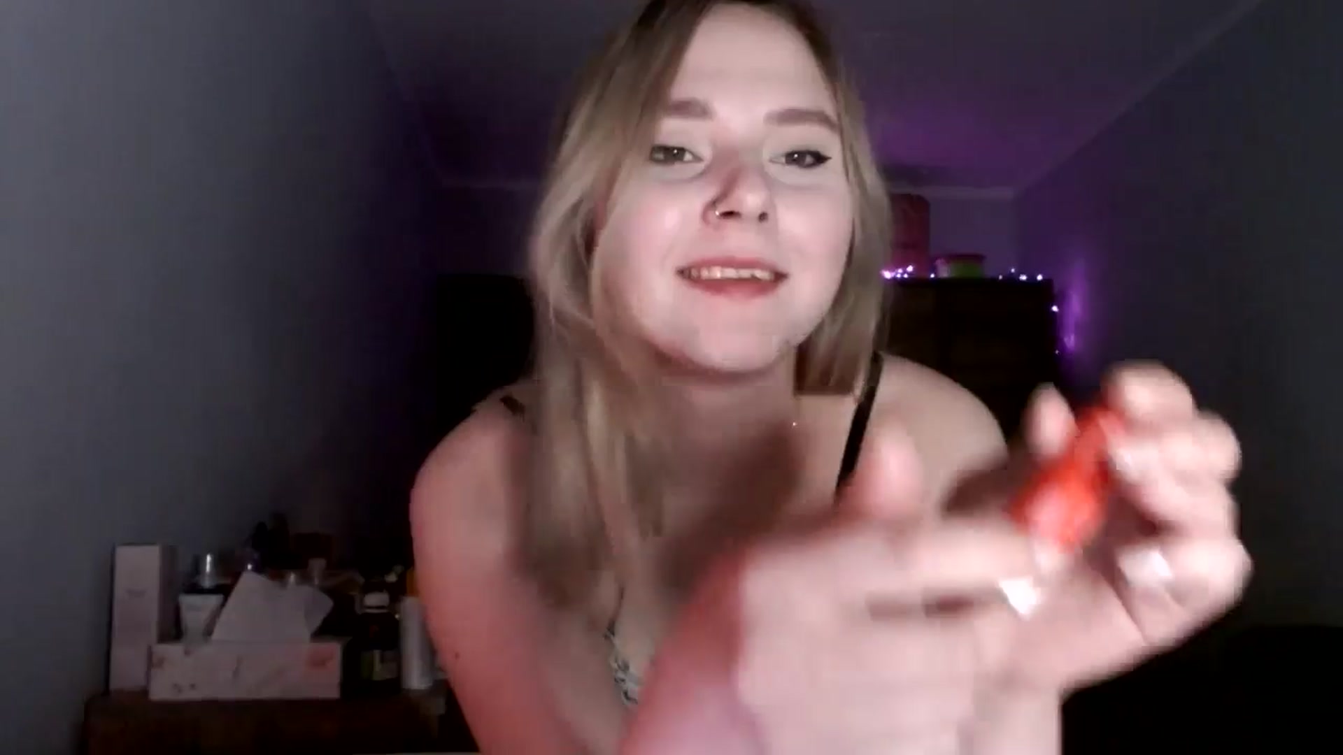 Gallery image thumbnail from Punk_Cake's myfreecams stream on, 06/08/2024, 21:38 image 11 of 20