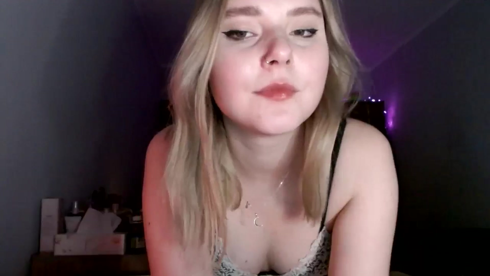 Gallery image thumbnail from Punk_Cake's myfreecams stream on, 06/08/2024, 22:09 image 7 of 20