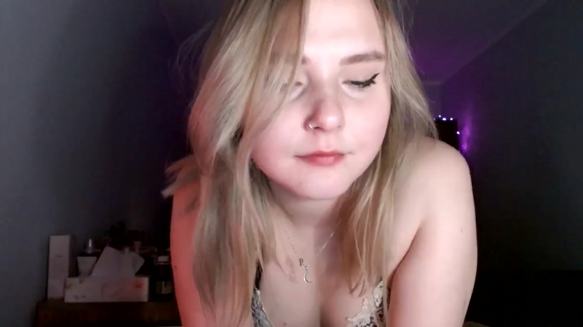 Gallery image thumbnail from Punk_Cake's myfreecams stream on, 06/08/2024, 22:09 image 14 of 20