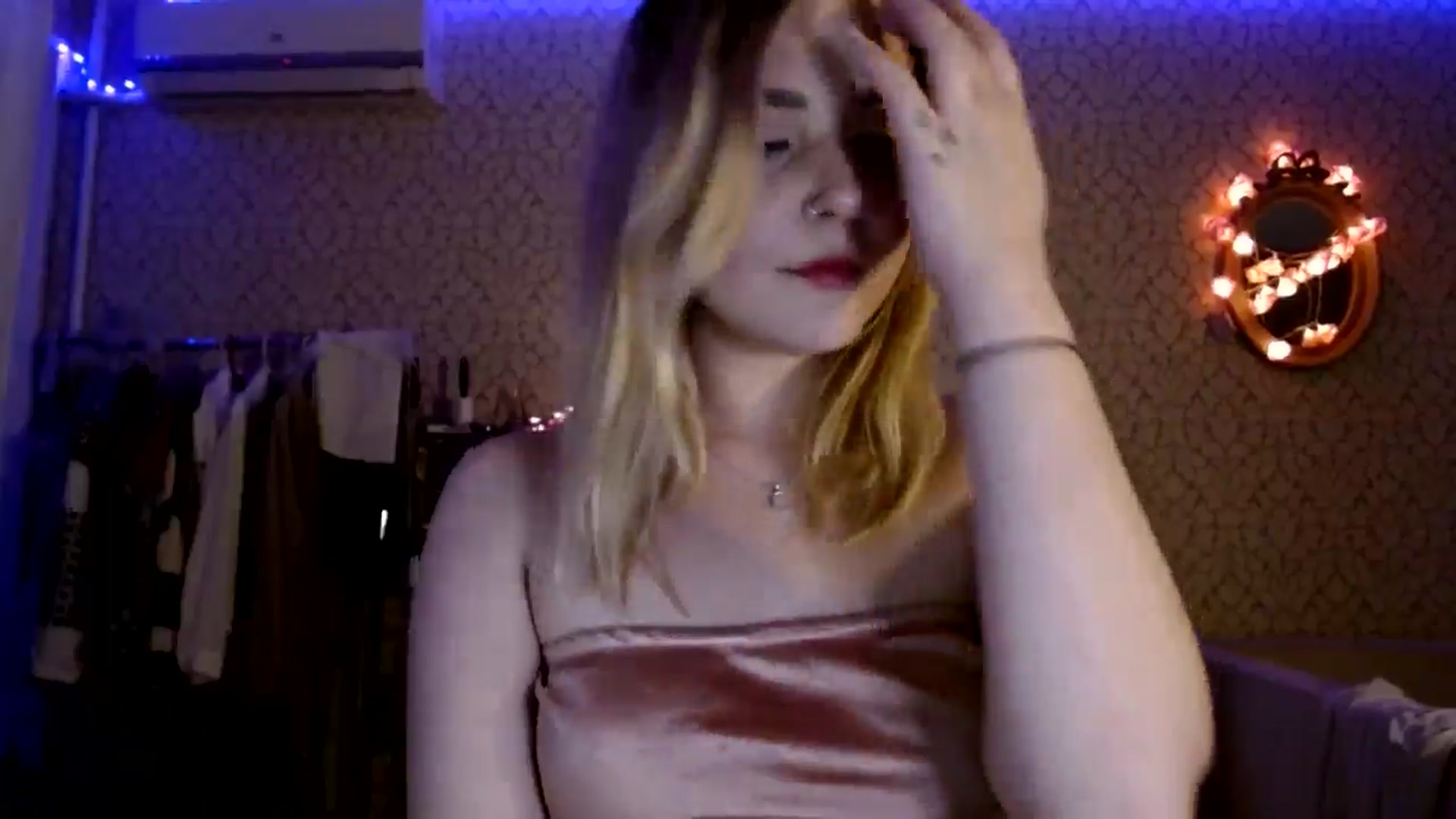 Gallery image thumbnail from Punk_Cake's myfreecams stream on, 08/16/2024, 21:06 image 2 of 20