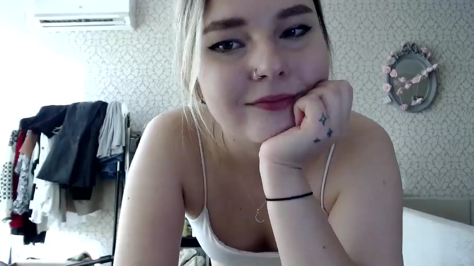 Gallery image thumbnail from Punk_Cake's myfreecams stream on, 08/30/2024, 16:08 image 11 of 20