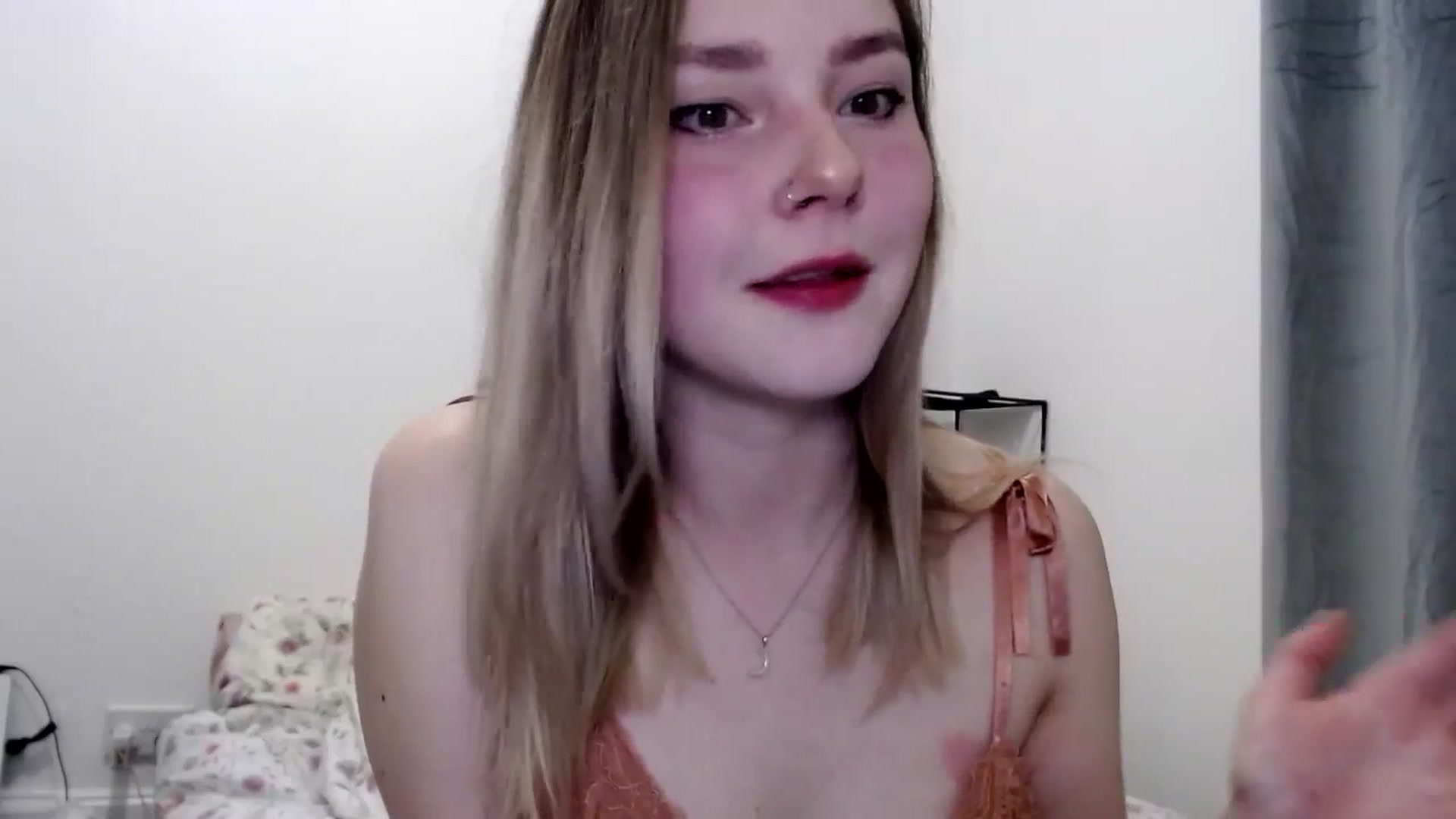 Gallery image thumbnail from Punk_Cake's myfreecams stream on, 04/14/2025, 24:34 image 14 of 20