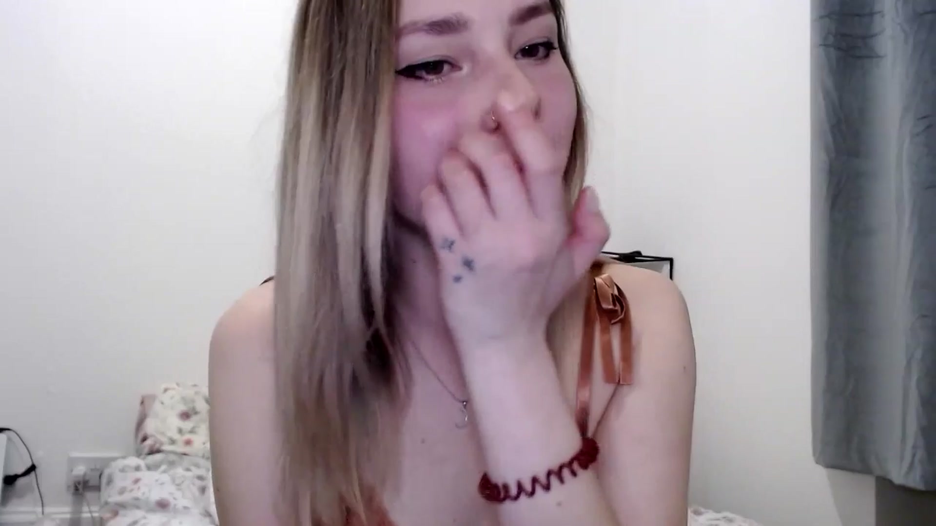Gallery image thumbnail from Punk_Cake's myfreecams stream on, 04/14/2025, 24:34 image 13 of 20