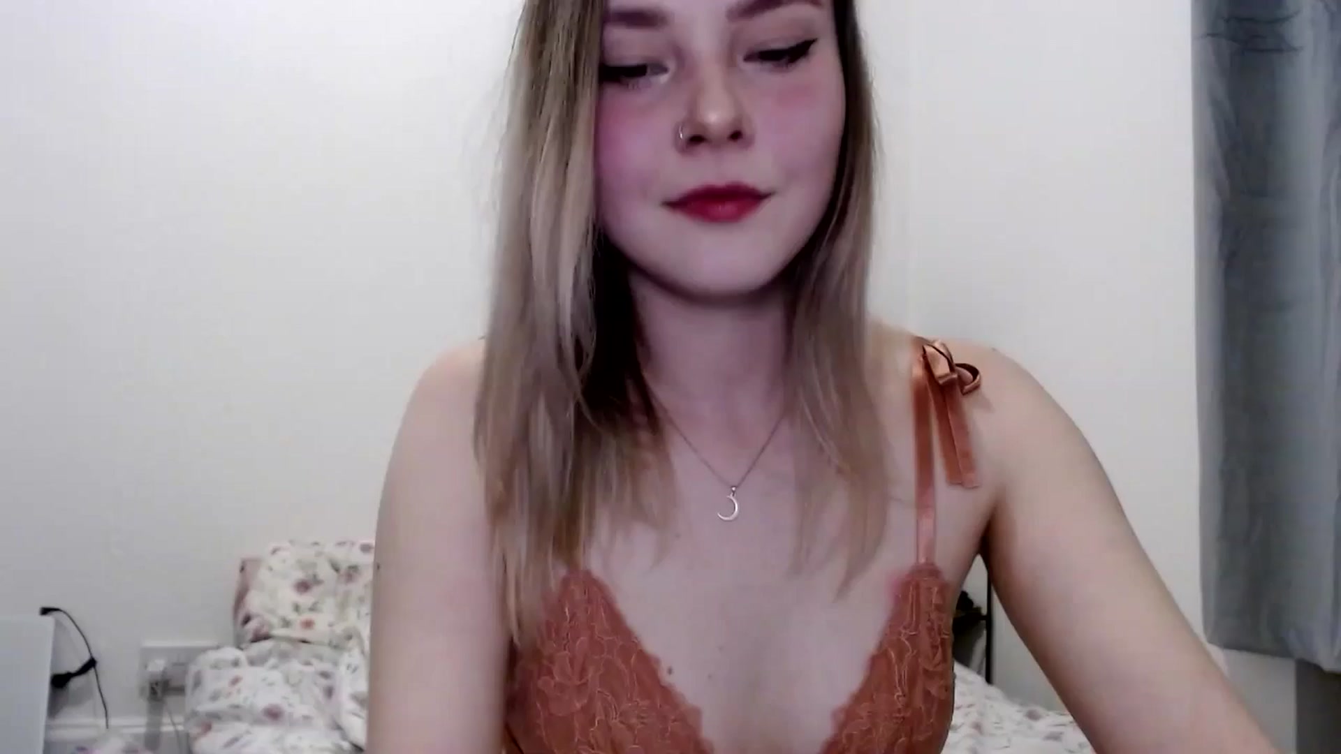 Gallery image thumbnail from Punk_Cake's myfreecams stream on, 04/14/2025, 24:34 image 18 of 20