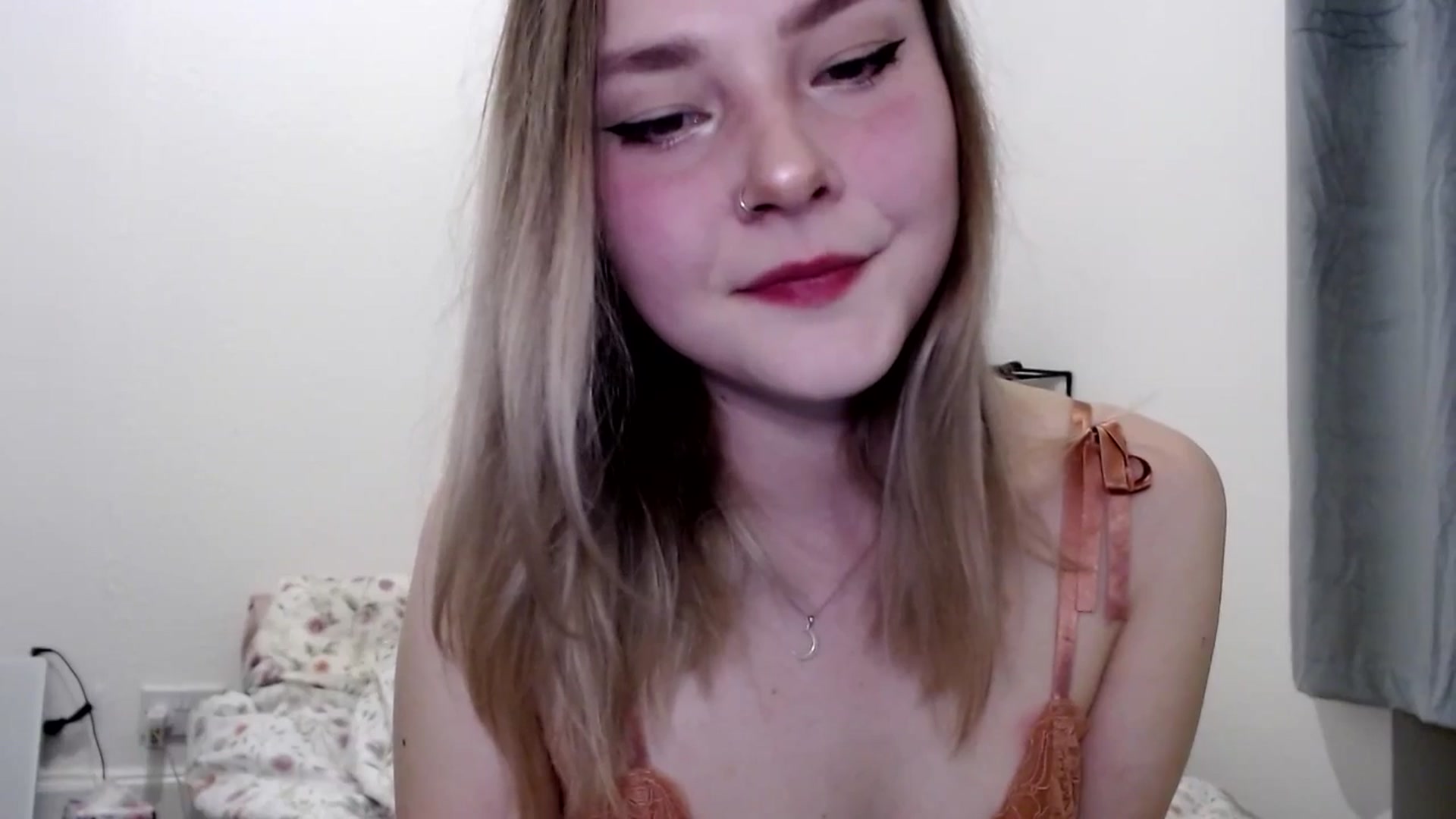 Gallery image thumbnail from Punk_Cake's myfreecams stream on, 04/14/2025, 24:34 image 20 of 20